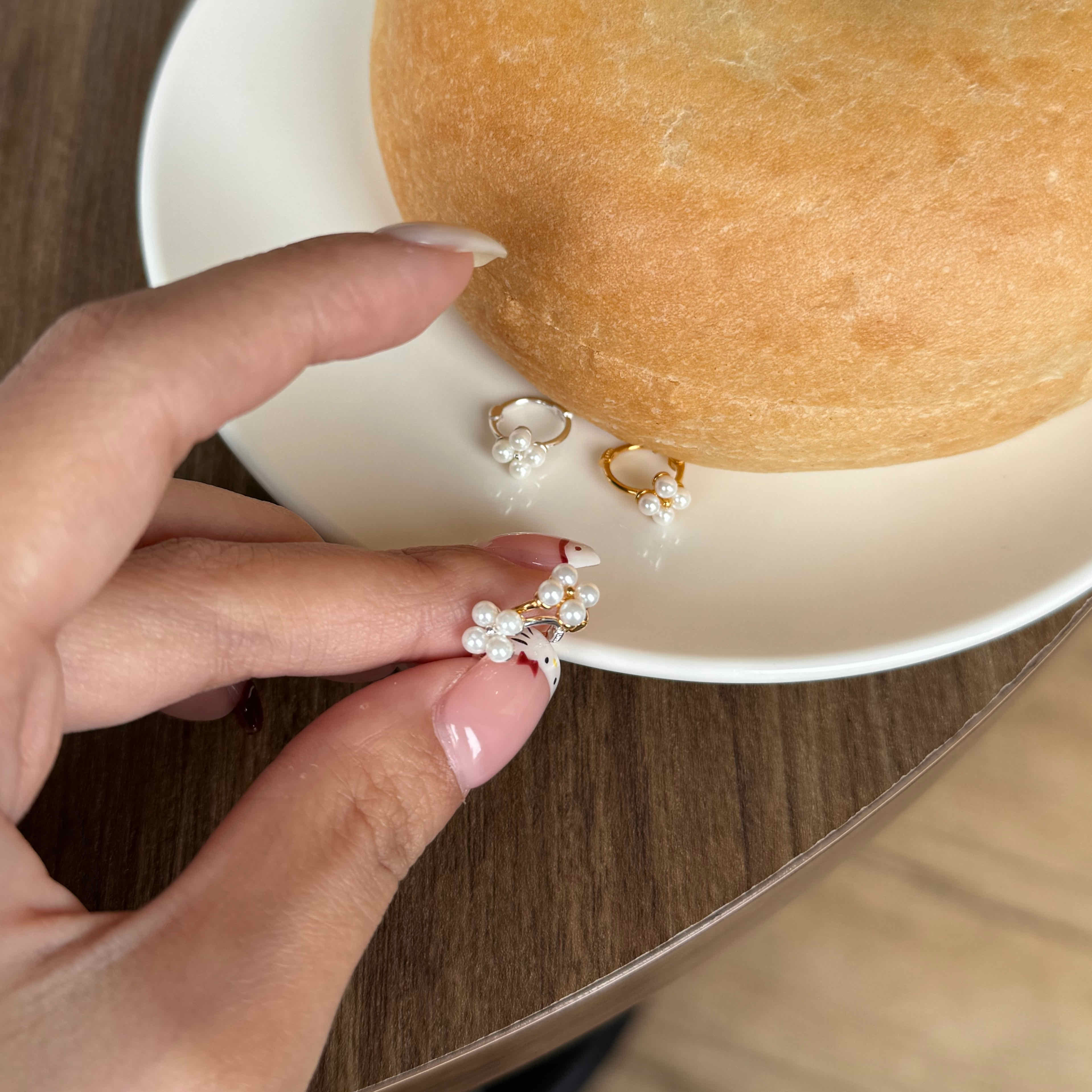 🇰🇷925 silver 幸運小花珍珠易扣耳環｜2 color