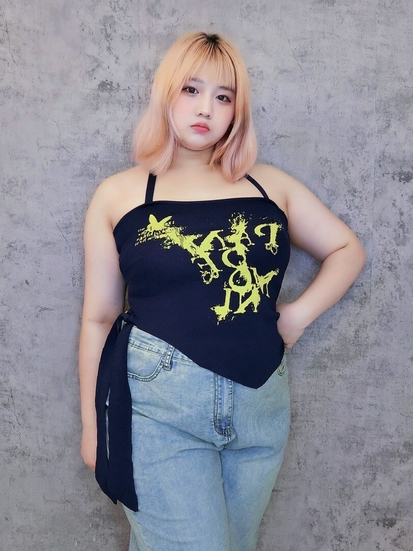 設計款平口繞脖不規則小可愛