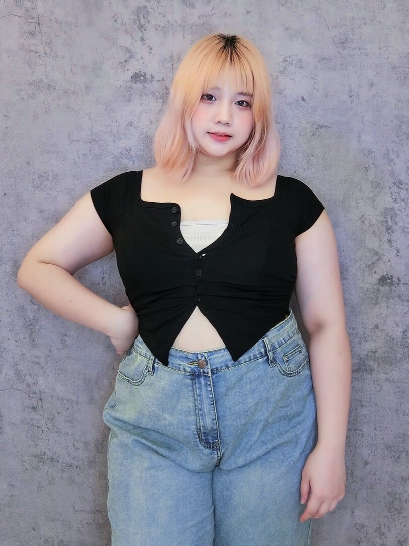 一字領腰設計釦釦帶杯上衣