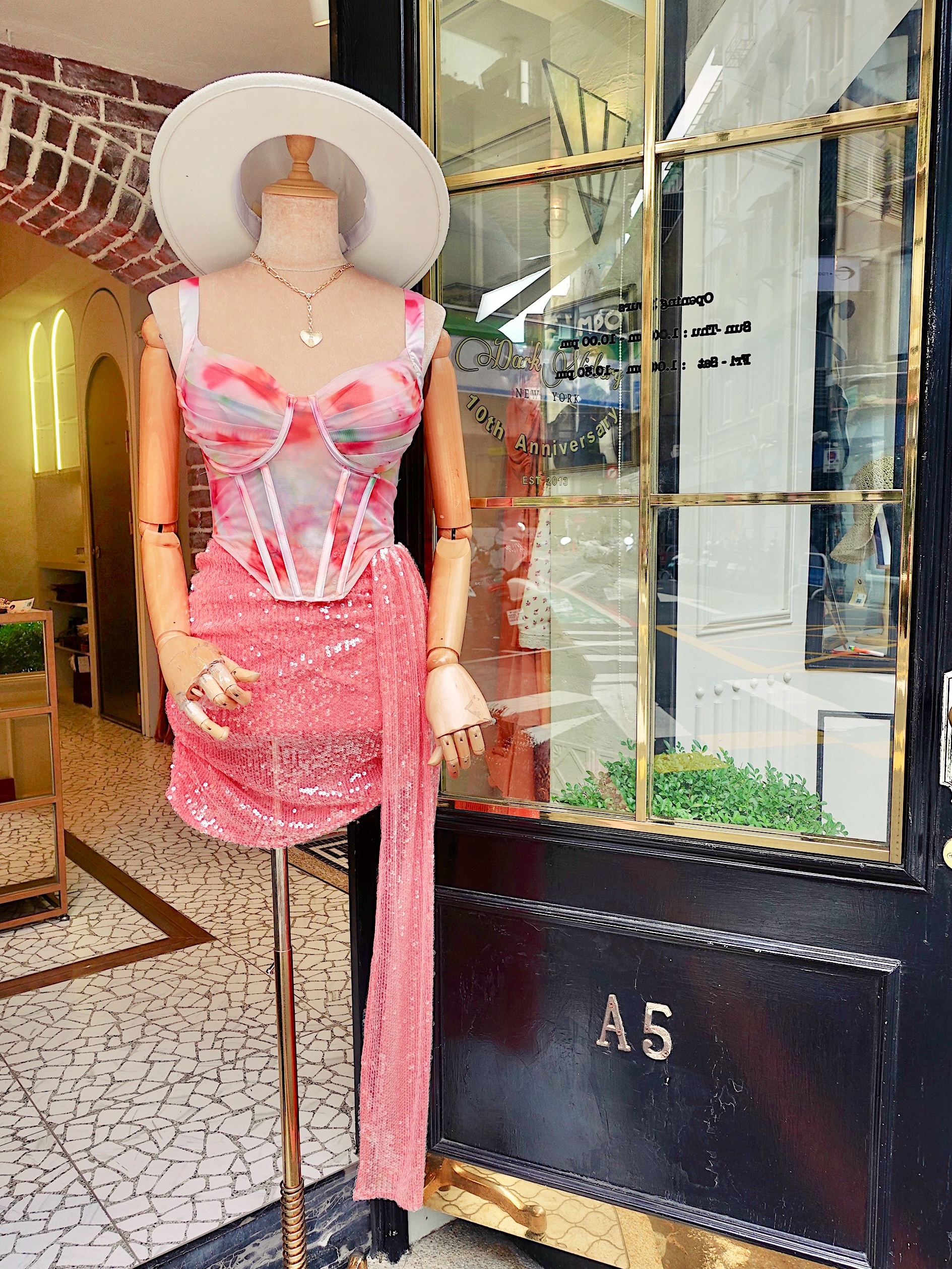 Pink Pink粉紅色透明亮片垂墜Mini Skirt