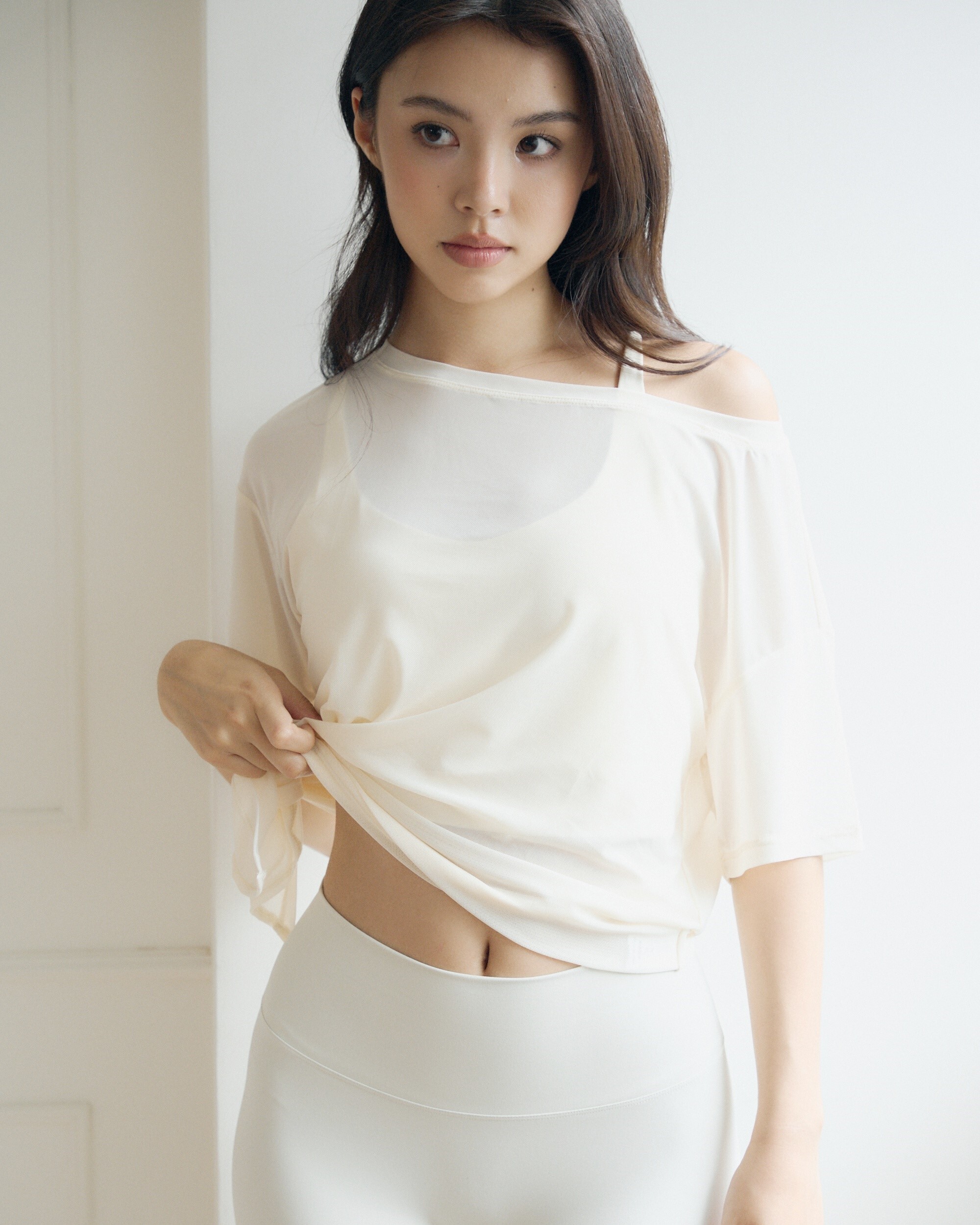 【光感時刻】透紗輕感罩衫-奶白色