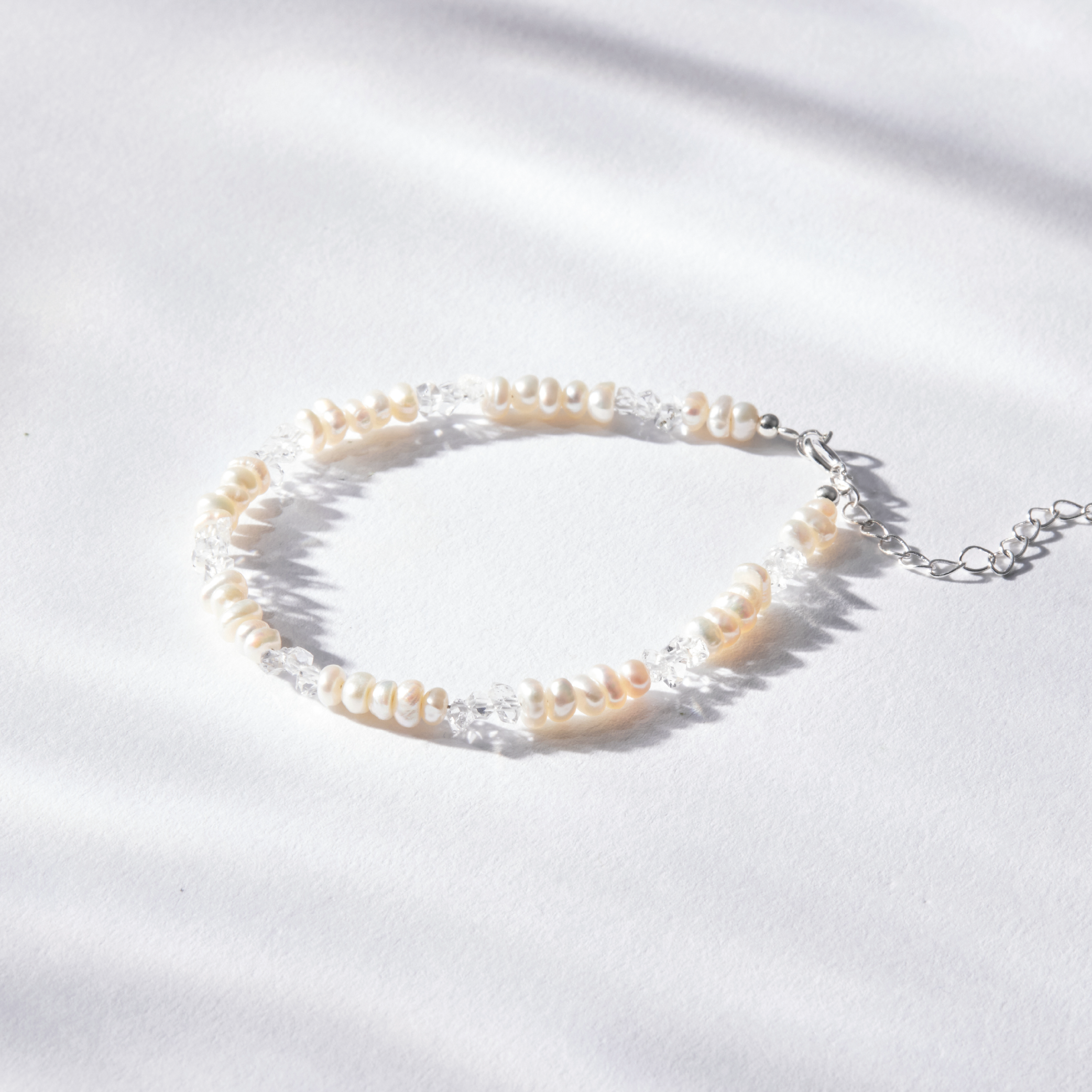 B440 | 純銀白水晶淡水珍珠手鍊