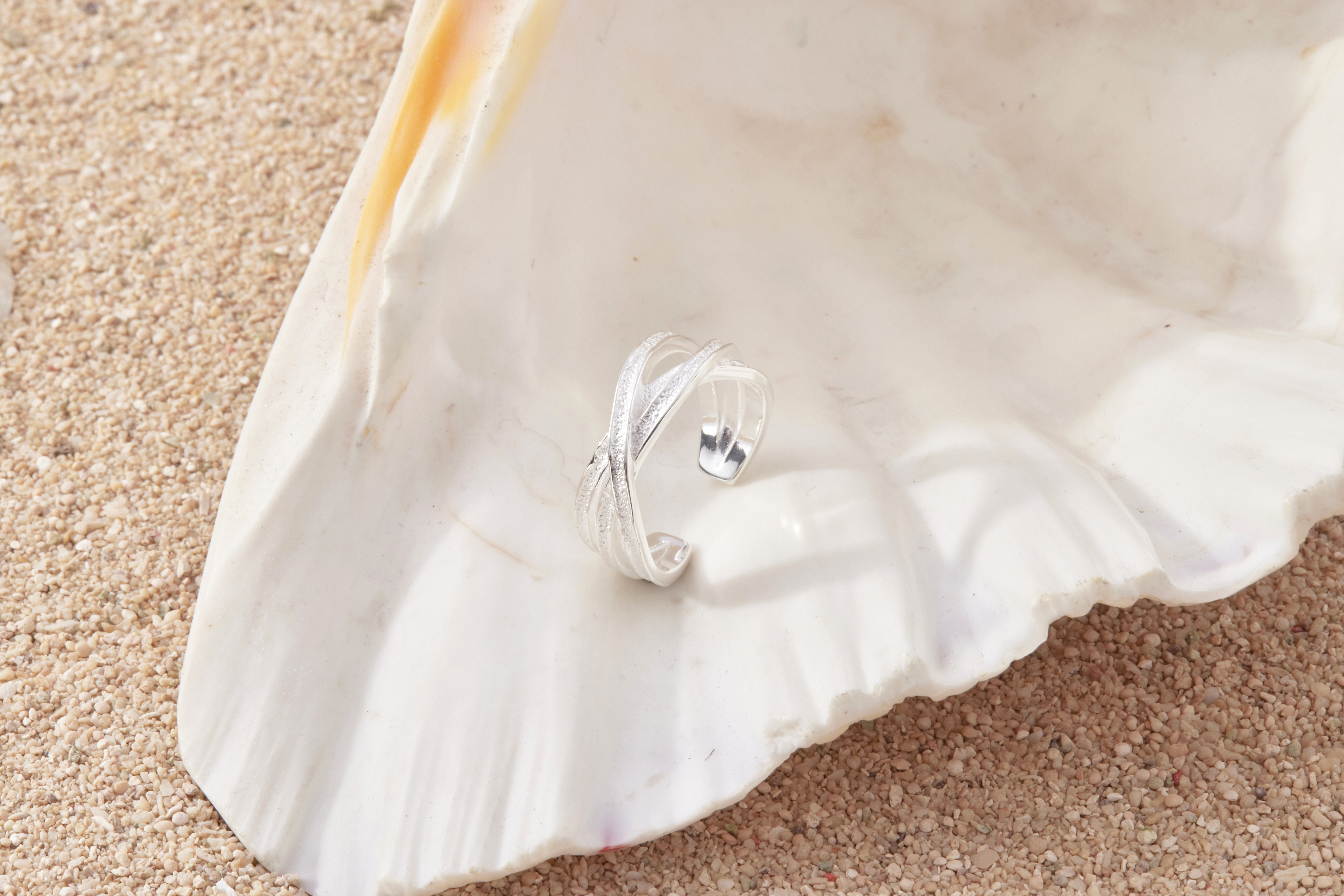 R1188 | 純銀線條壓紋戒指