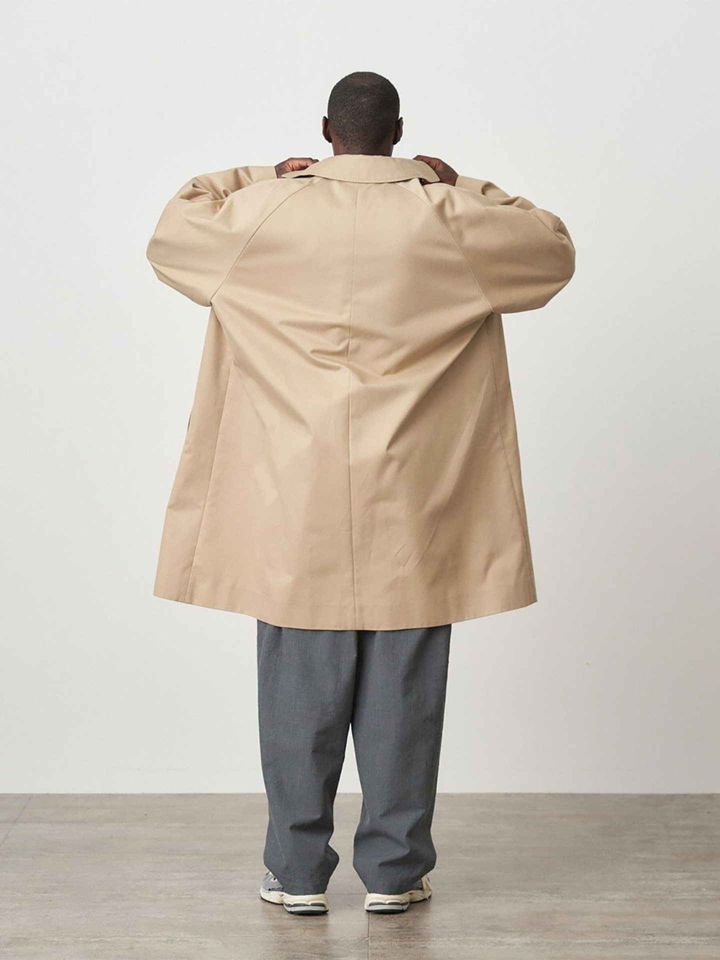 ATON West Point Balmacaan Coat Beige