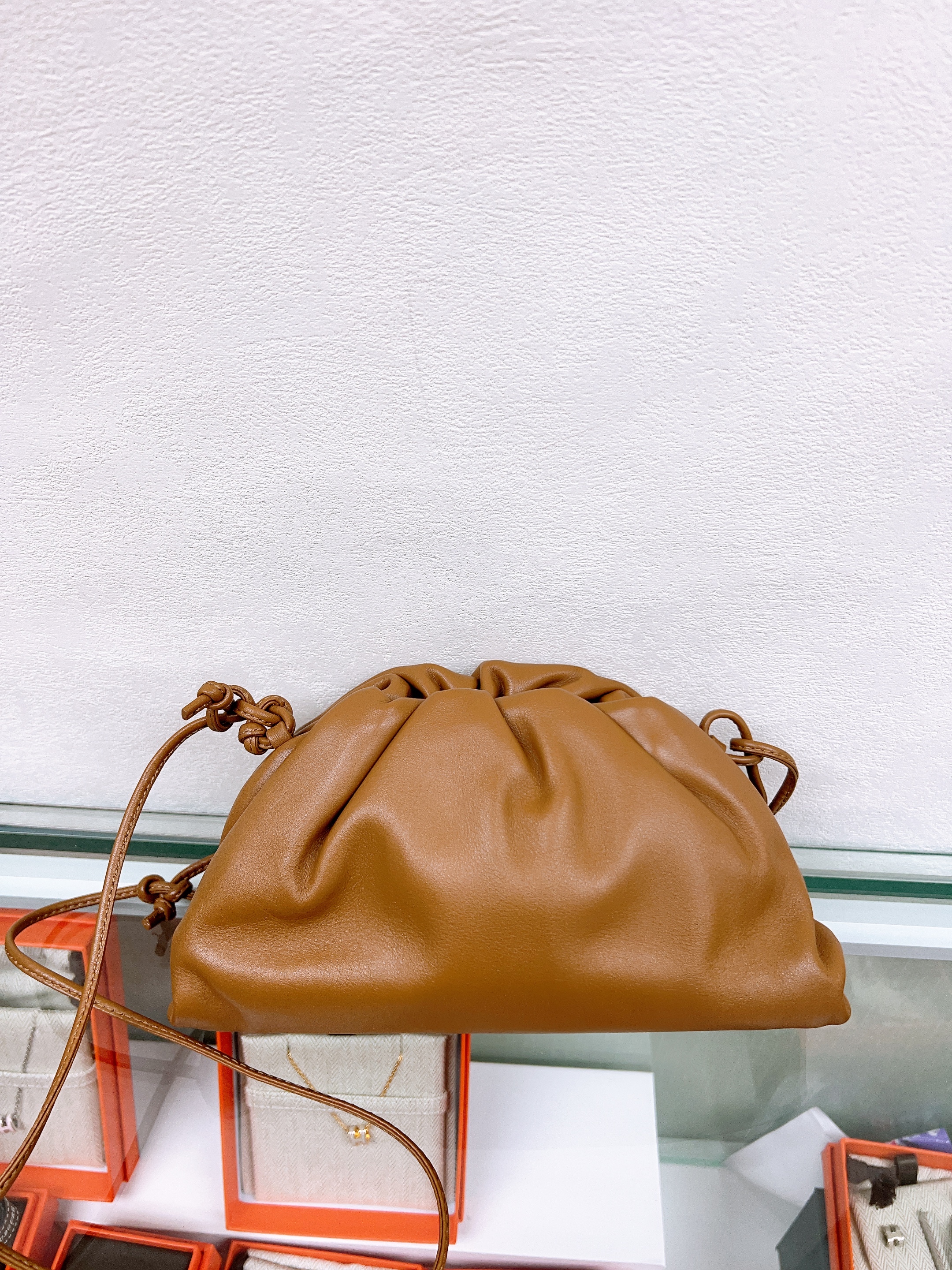 Bv pouch mini caramel