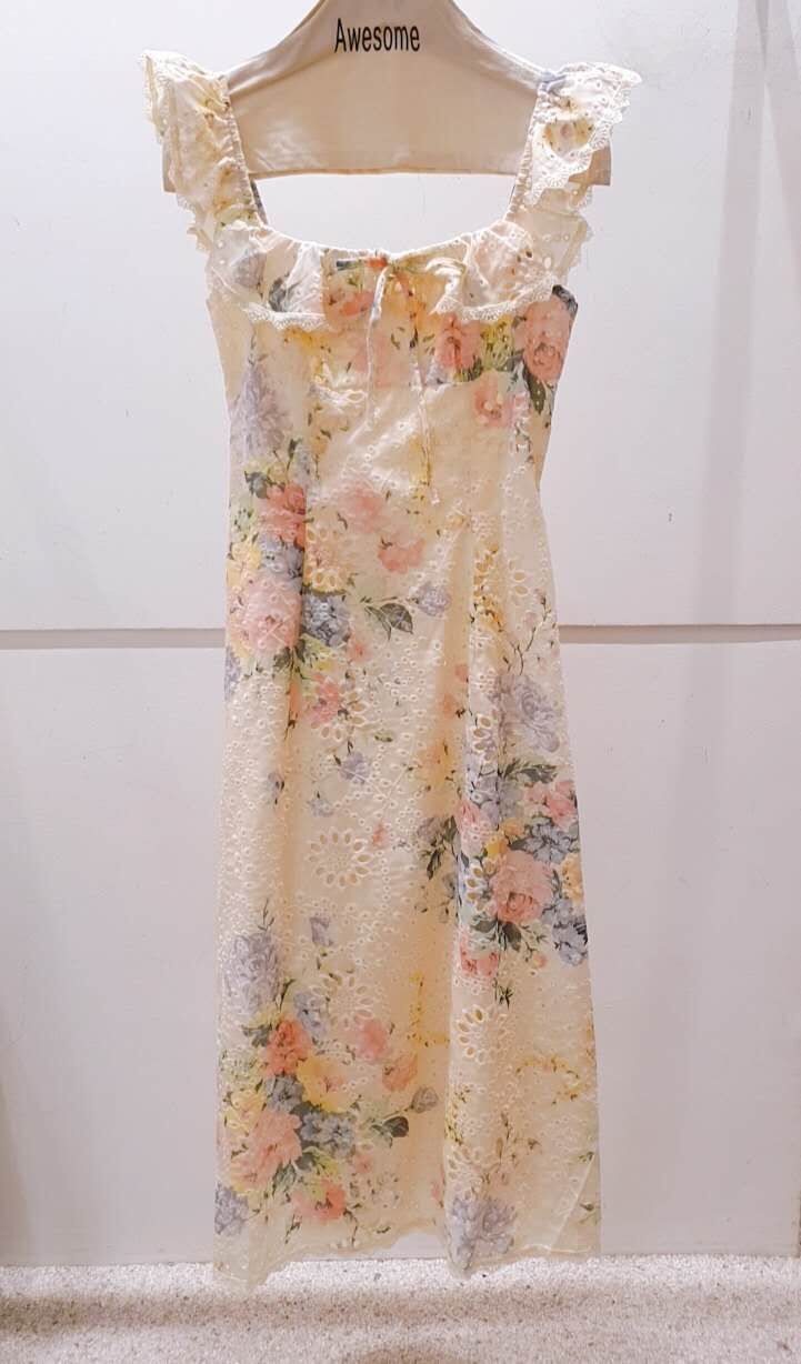 🥰PM_K4116  ▶️玫瑰蕾絲肩帶洋裝 👉S(B:cm W:cm H:cm) M(B:cm W:cm H:cm) L:cm👈