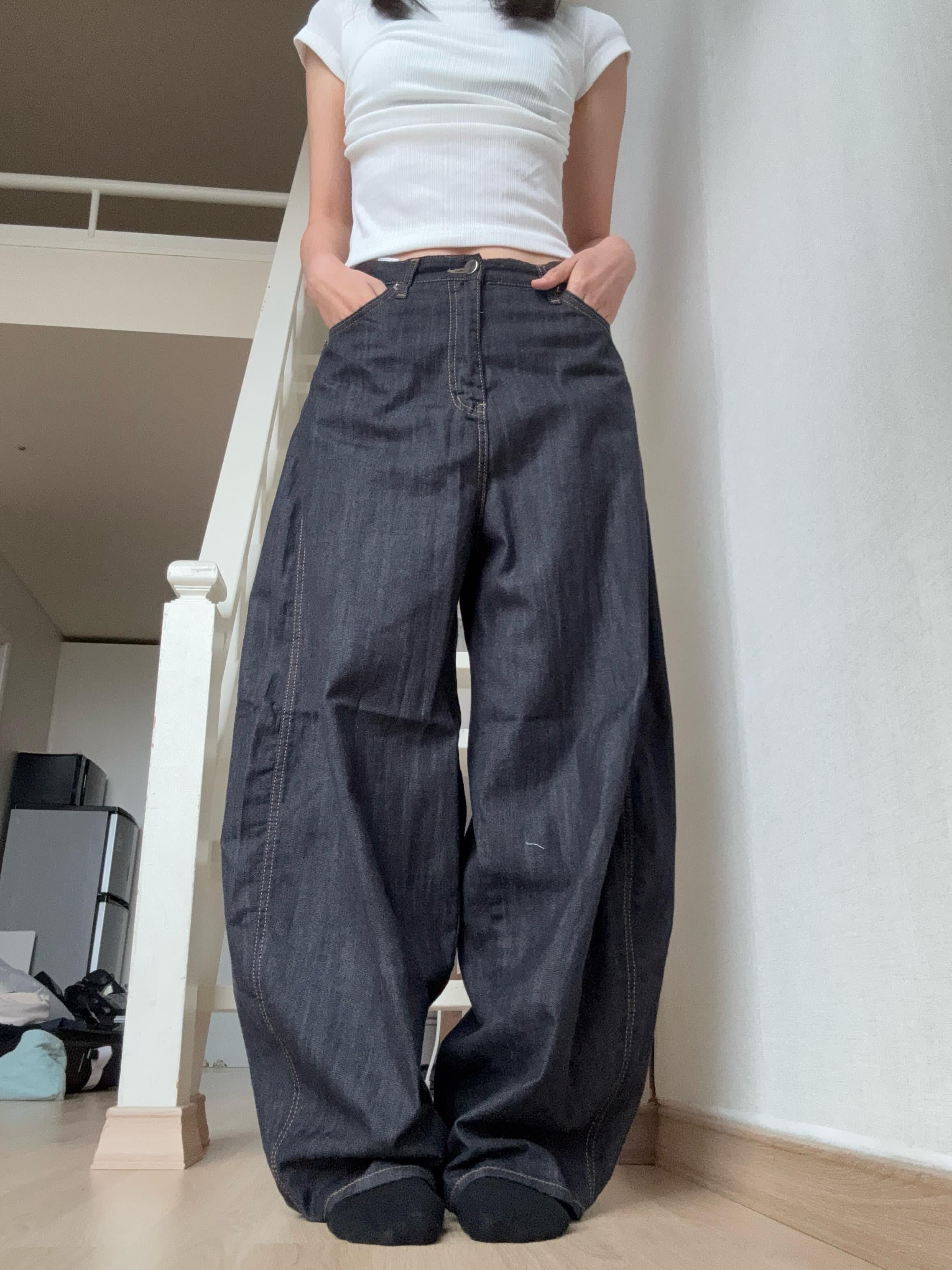 (訂購) 個性薄身後刺繡氣球牛仔褲 P7201 (S/M)