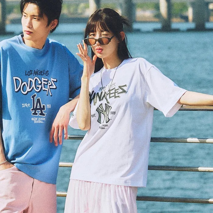 【OWN】MLB Korea 短袖上衣 美式 街頭 塗鴉 彩繪 休閒上衣 夏季短袖 韓國 Karina 黑色 白色 灰色 藍色 深藍色 3ATSB0553