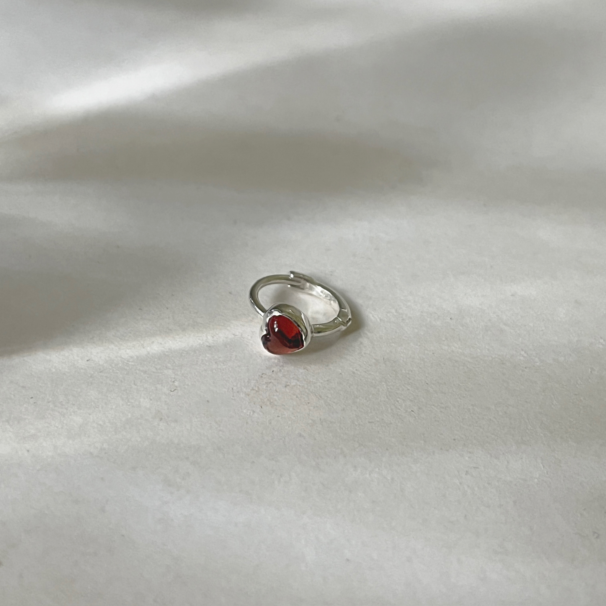 QQ heart石榴石小耳圈