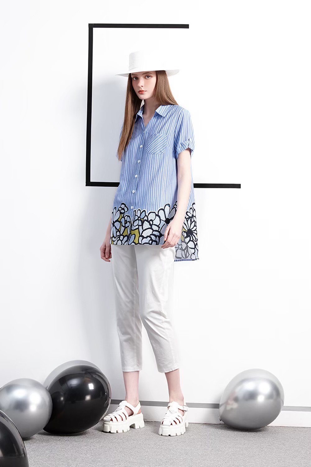 OL韓版時尚藍白條印花反摺袖造型前短後長修身顯瘦長版上衣W6512