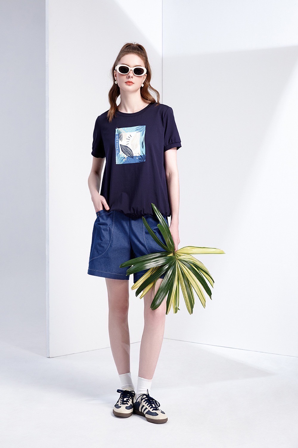 學院風時尚色線設計大口袋釦子造型休閒修身牛仔短褲W6521