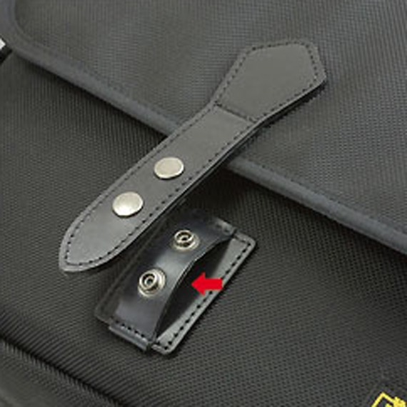 VanNuys D460 Classic Messenger Bag