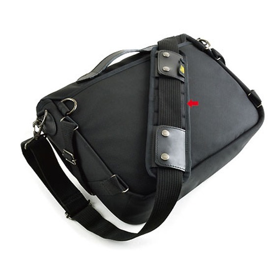 VanNuys D460 Classic Messenger Bag