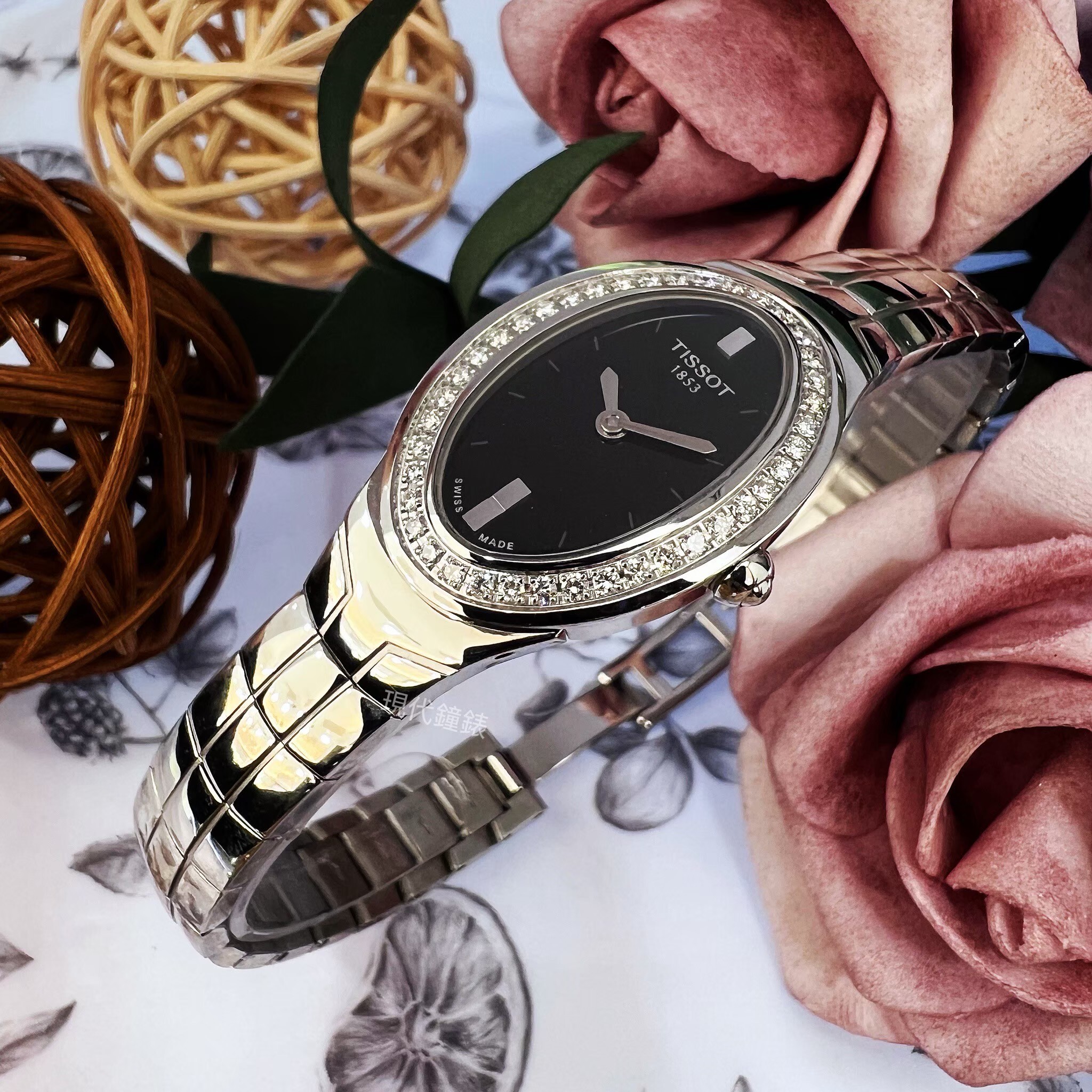 【TISSOT天梭】橢圓T形圈鑽女腕錶T47168551 21.5mm 現代鐘錶