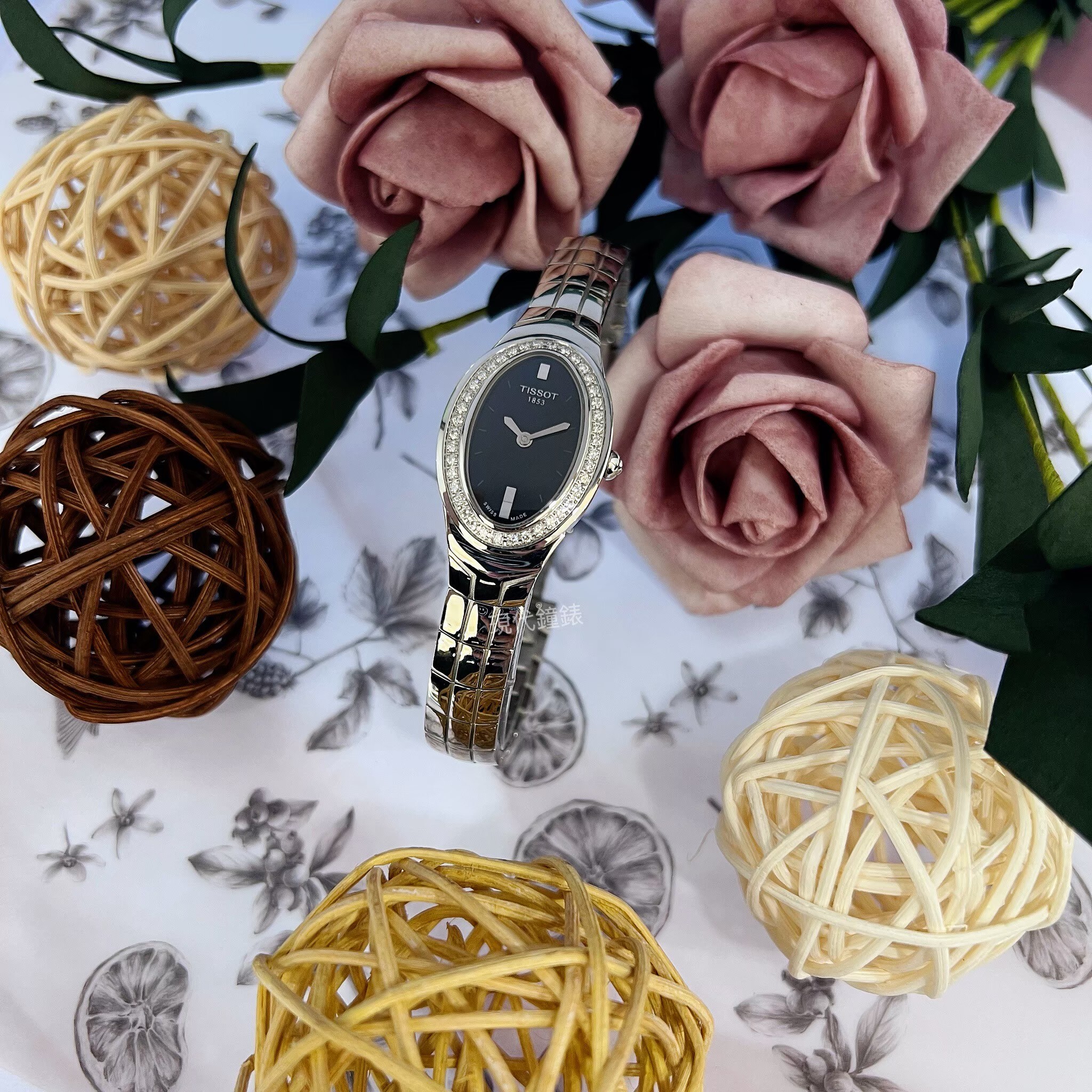 【TISSOT天梭】橢圓T形圈鑽女腕錶T47168551 21.5mm 現代鐘錶