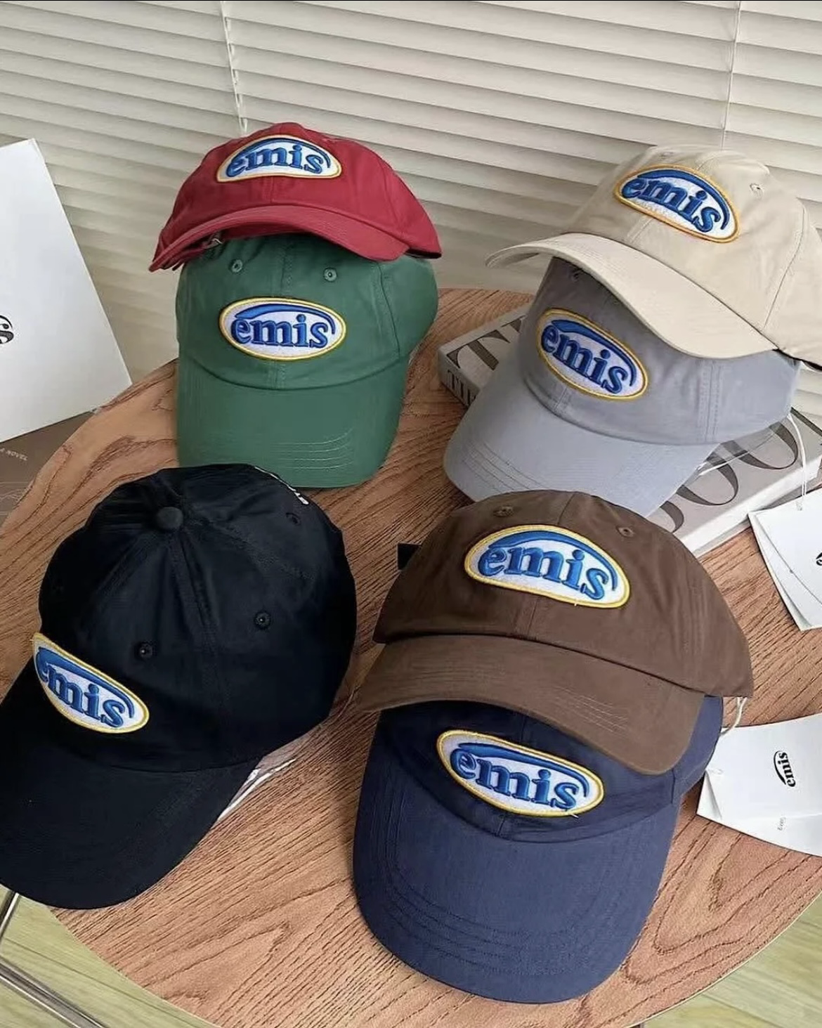 🇰🇷 EMIS WAPPEN BALL CAP 棒球帽 復古 老帽 圖標 立體 刺繡 共8色