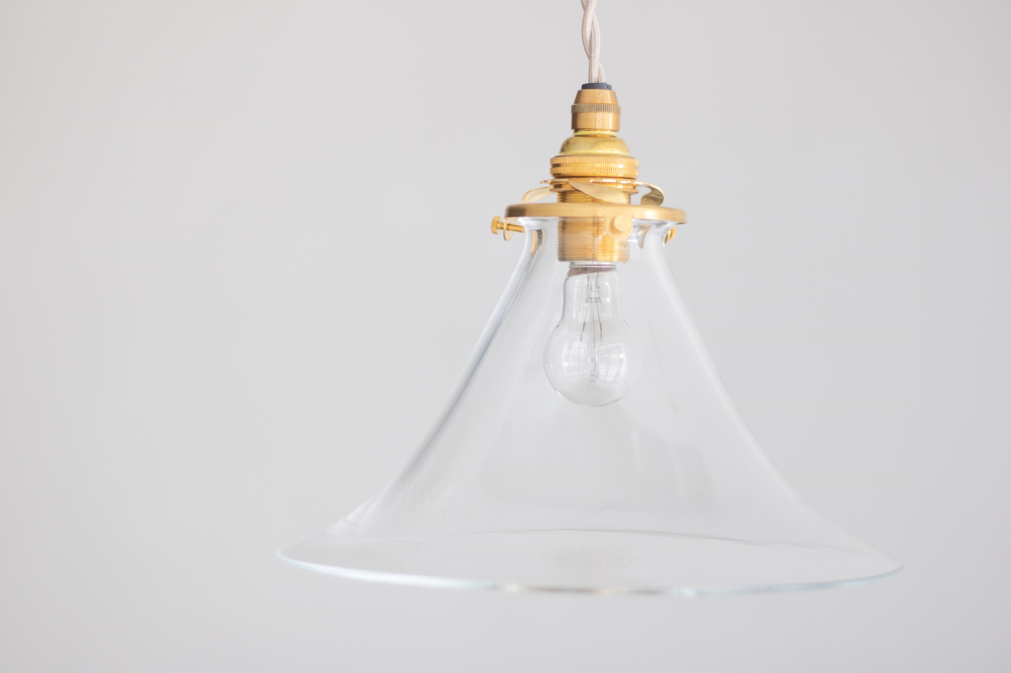 +g 蠣﨑マコト(Makoto Kakizaki)-燈具 Hat A