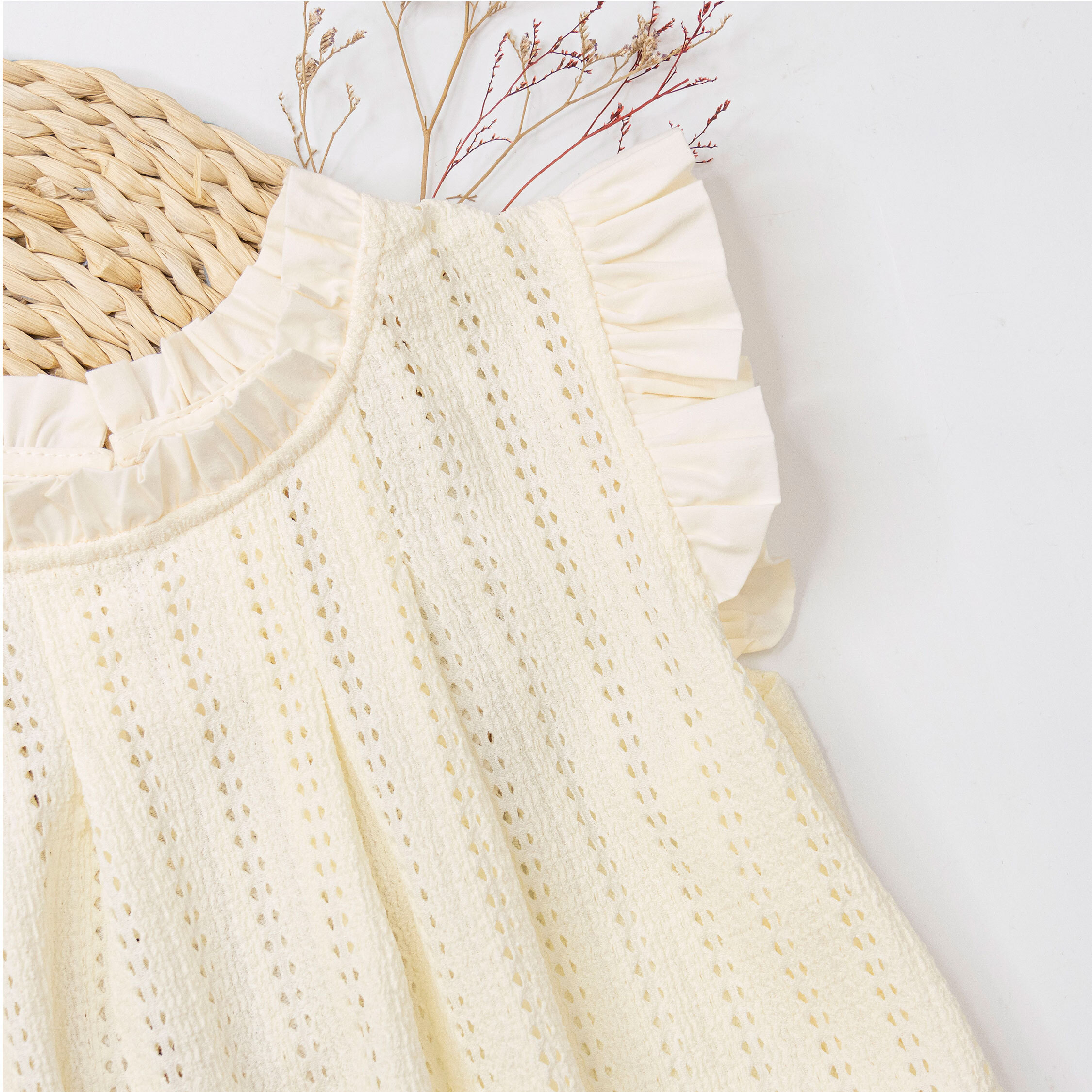 【H50821】藝術小洞洞打褶設計上衣