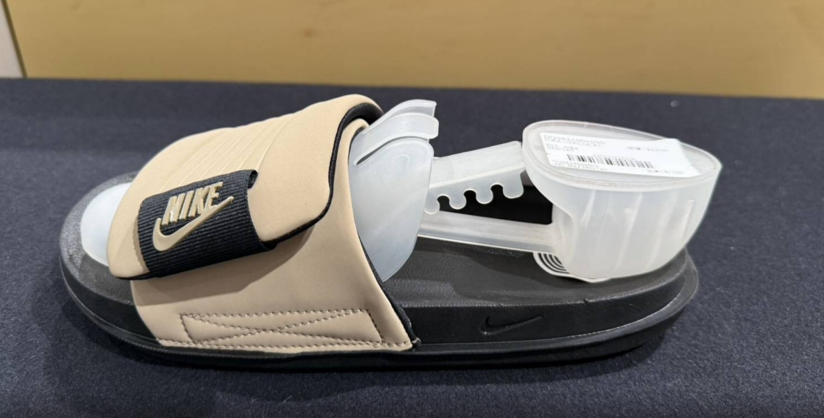 NIKE / Nike Offcourt Adjustable Men’s Slides /   JUL25