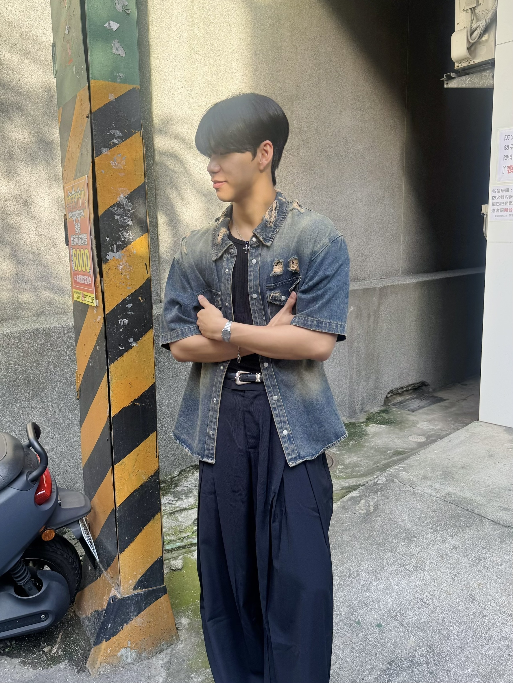 水洗破壞刷破漸層牛仔襯衫