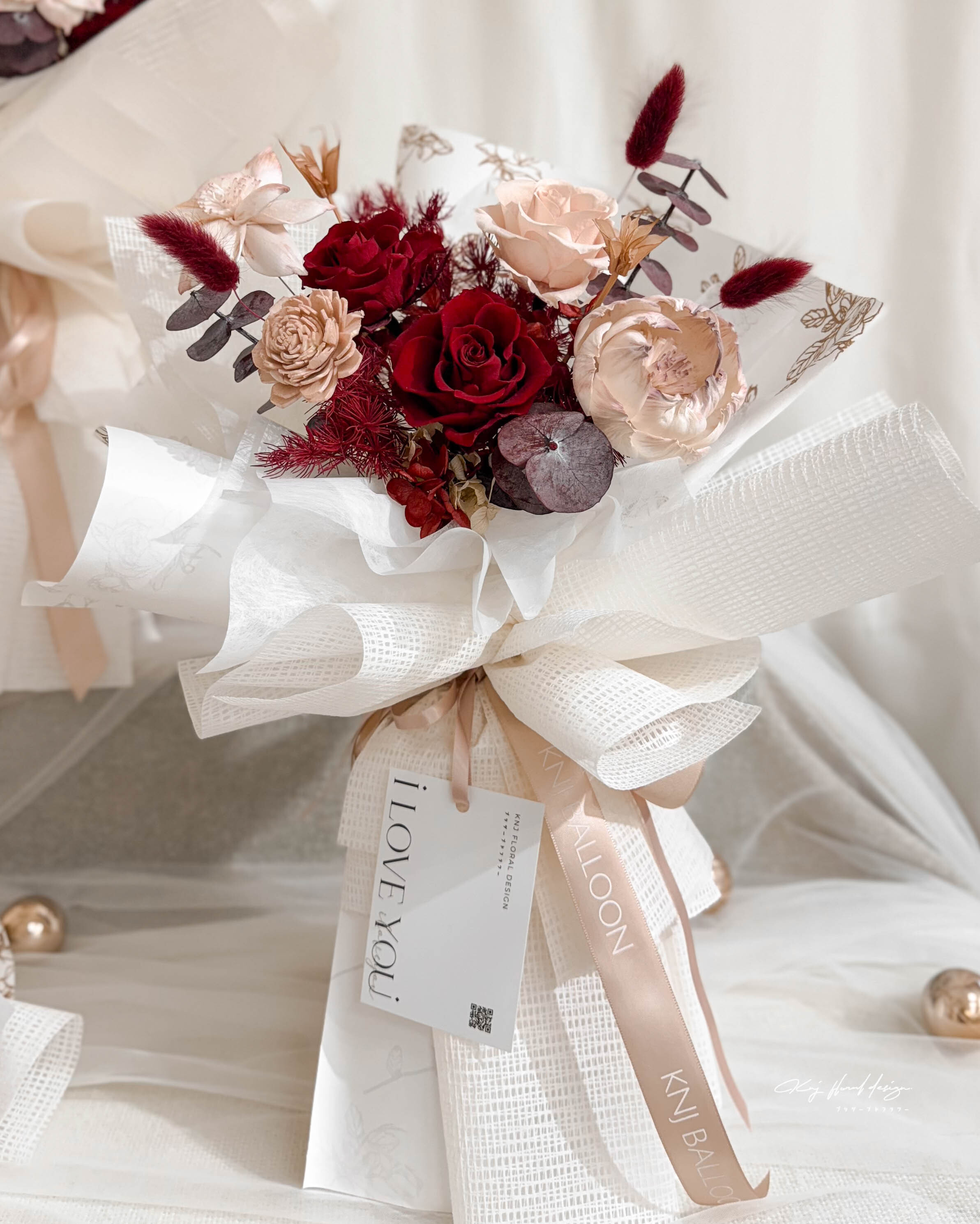 雅典古紅．三朵永生玫瑰花束