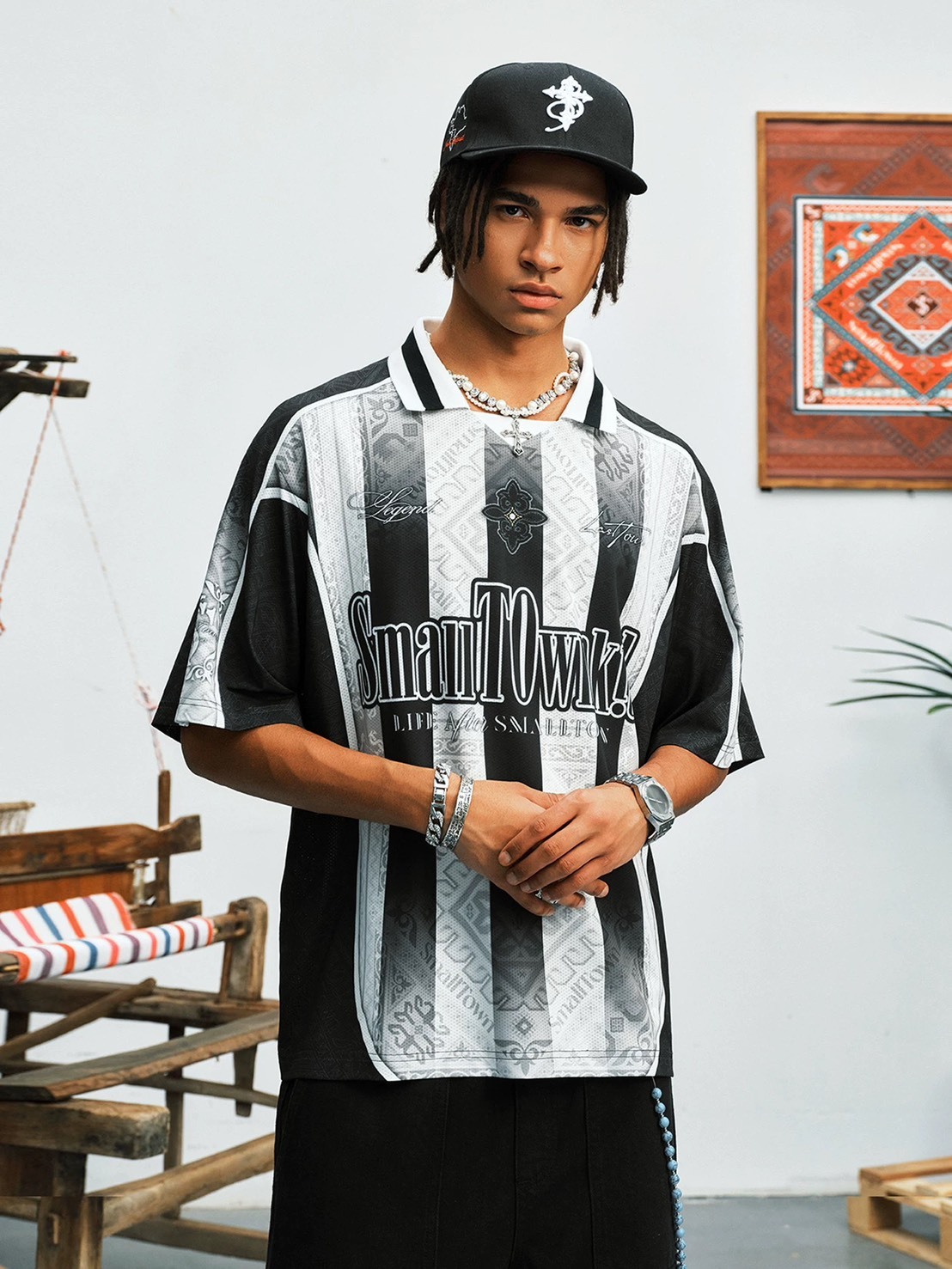 STK SmallTownKid 民族圖騰Logo 條紋網眼 Polo球衣