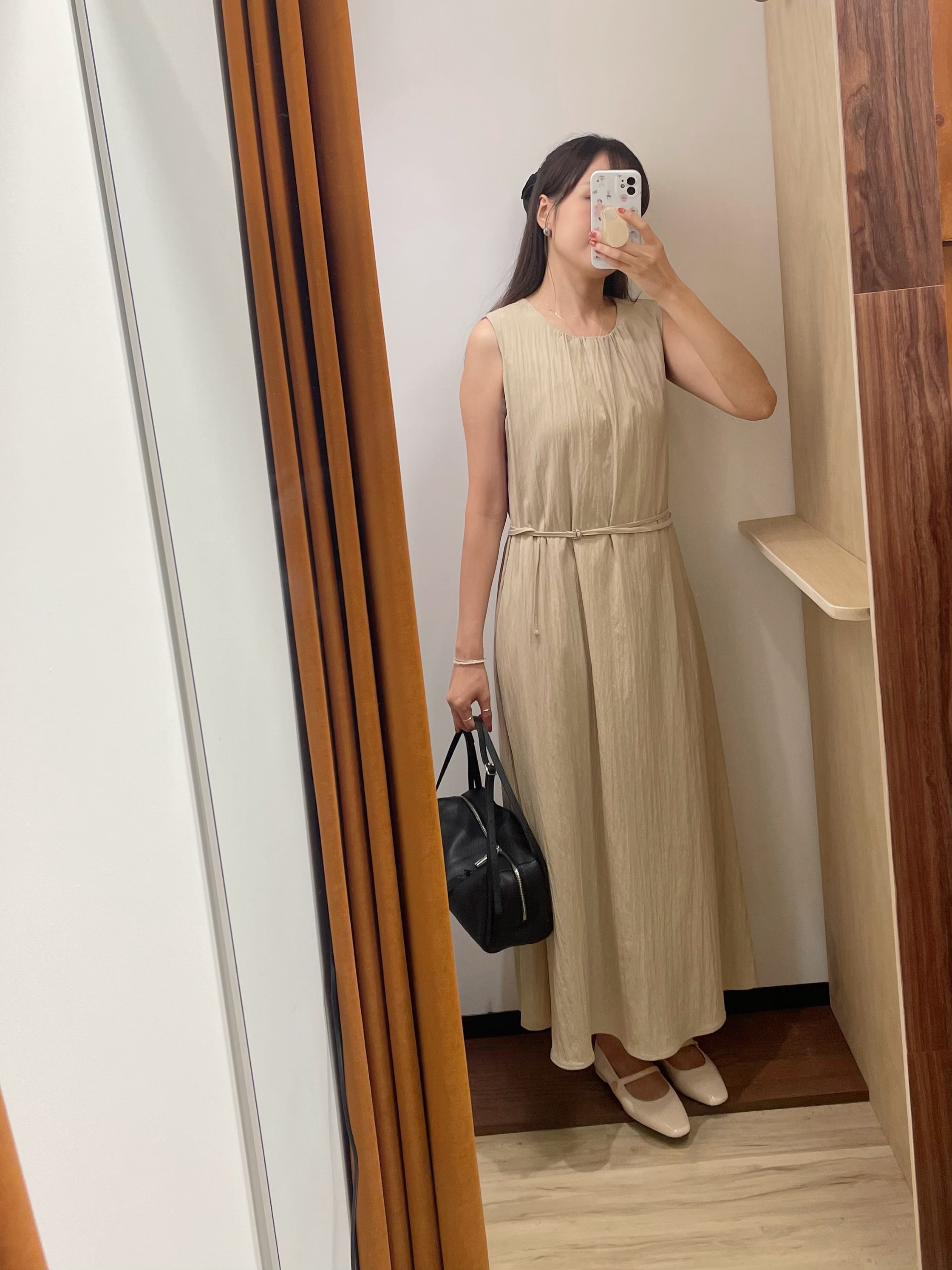 #228N512 簡單純粹！素色樹枝紋背心長Ops