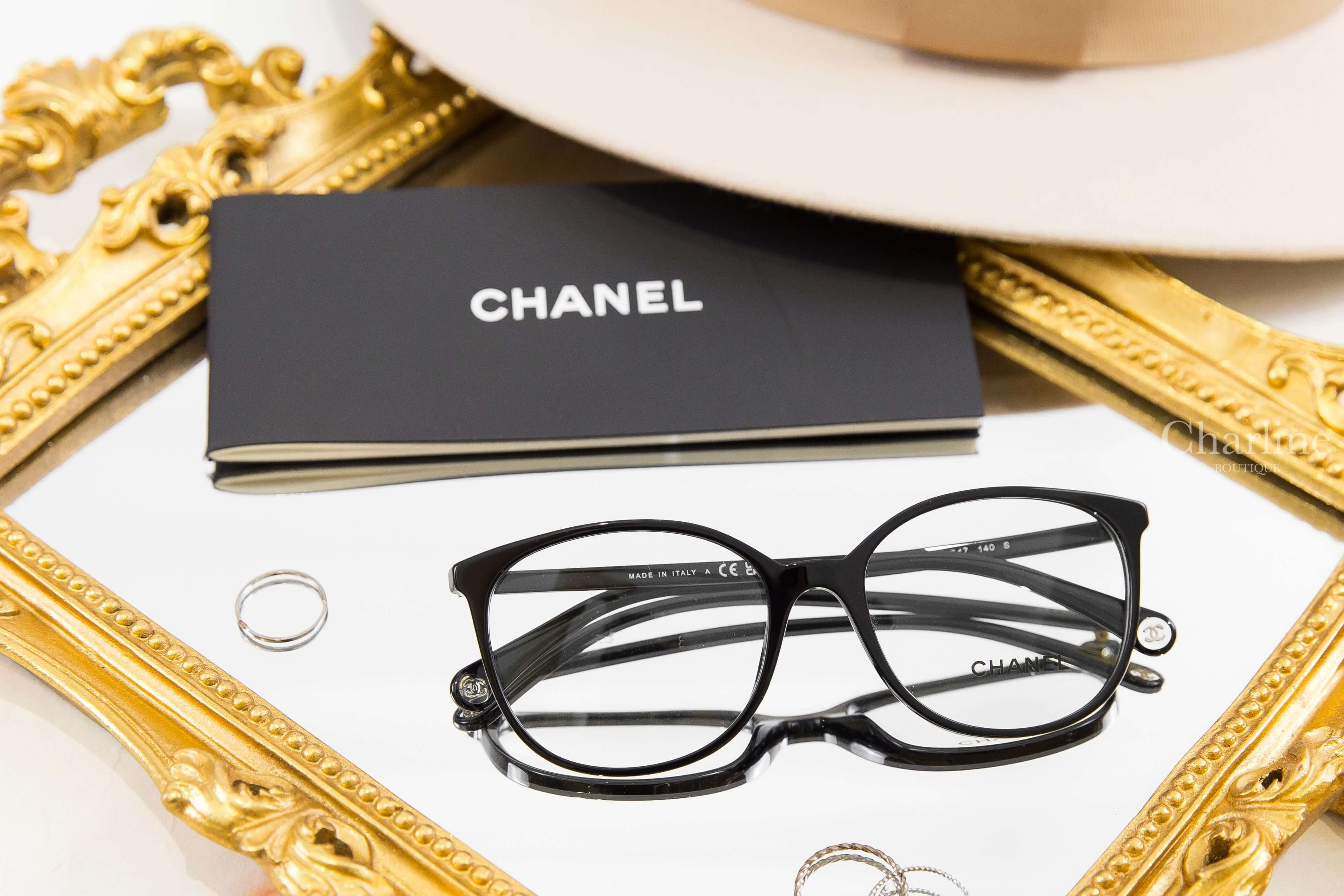 Chanel Pantos Eyeglasses 黑色圓框側邊銀色 Logo 鏡腳透明圓型CC平光眼鏡-Charline Boutique 精品代購