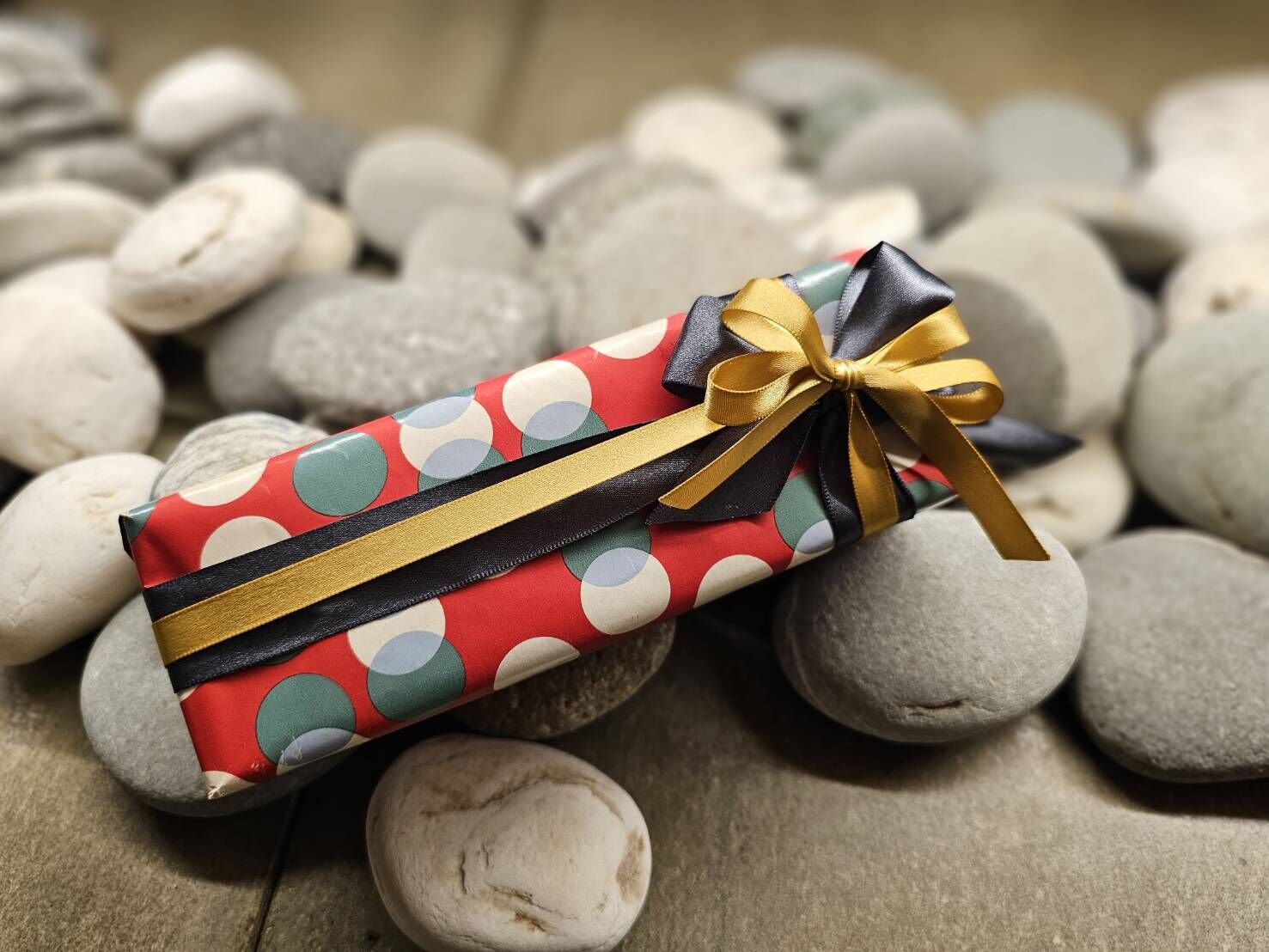 錯視點點/瑞士Stewo包裝紙