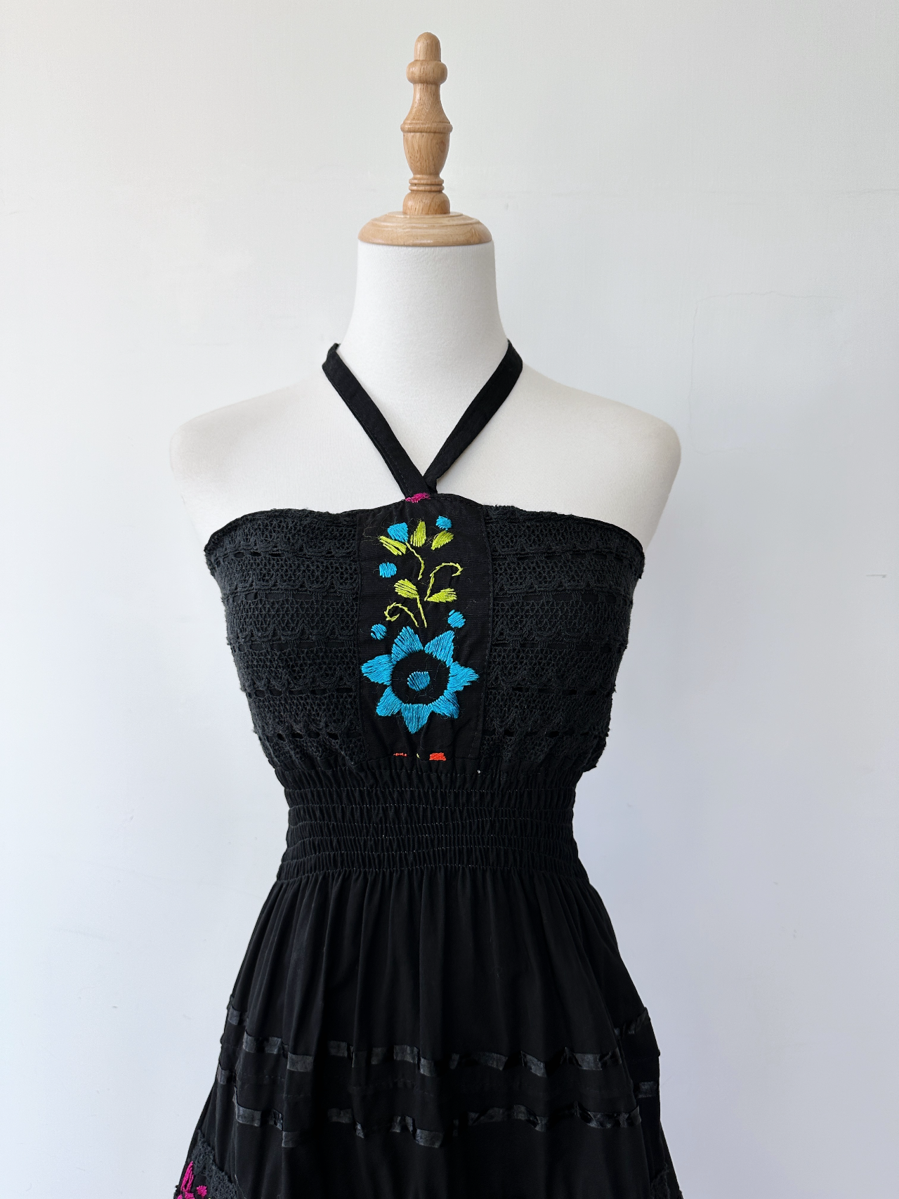 黑色大花墨西哥刺繡背心裙