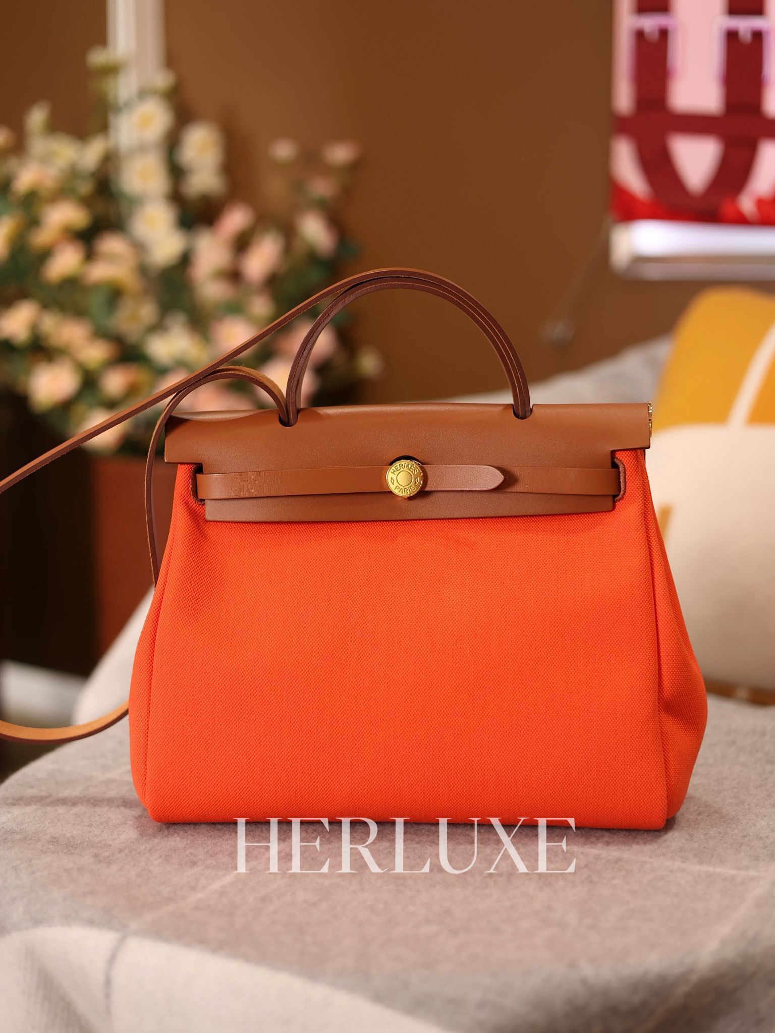 Herbag 31 orange / gold cc canvas W (二手 99%new）