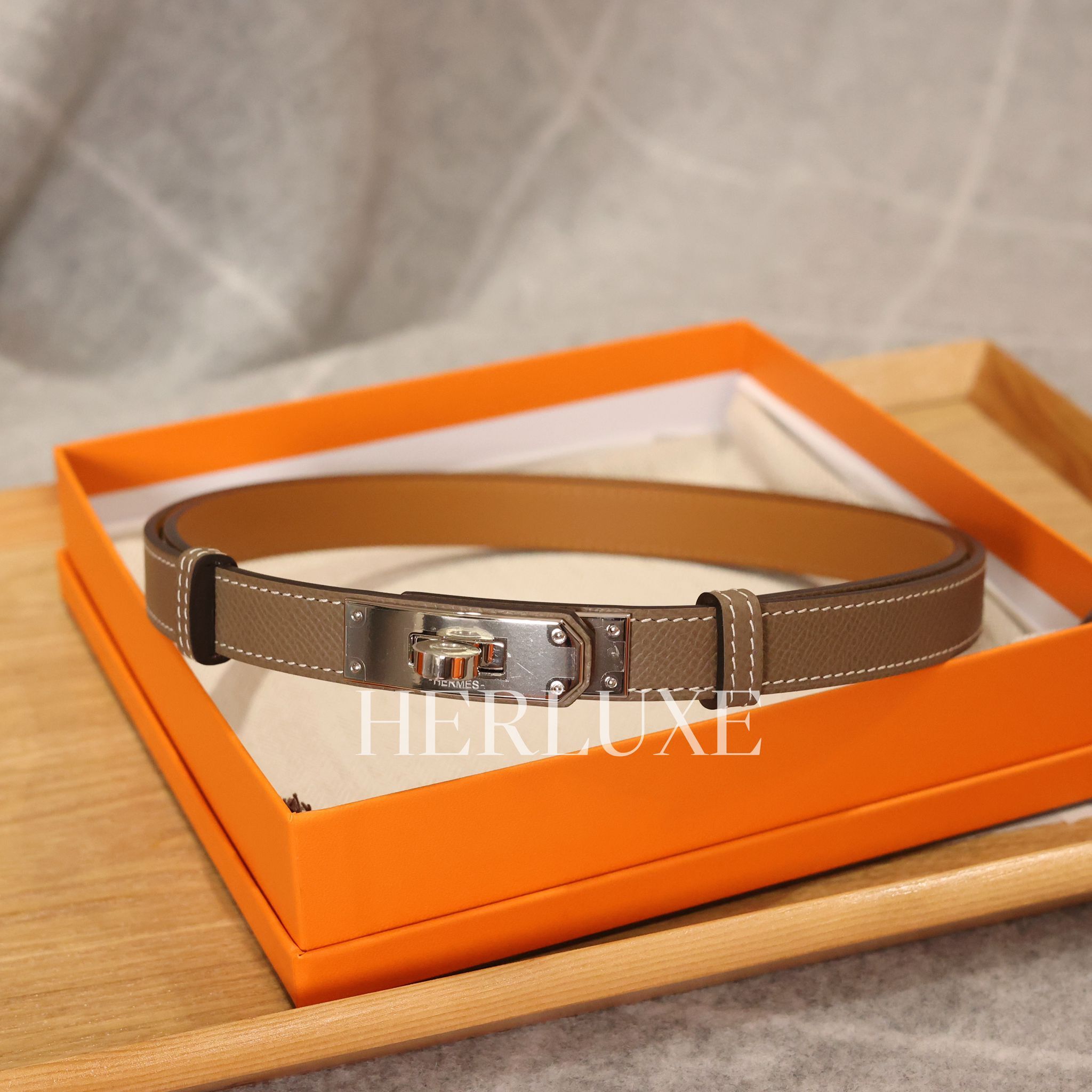 Kelly belt 18 etoupe epsom CK