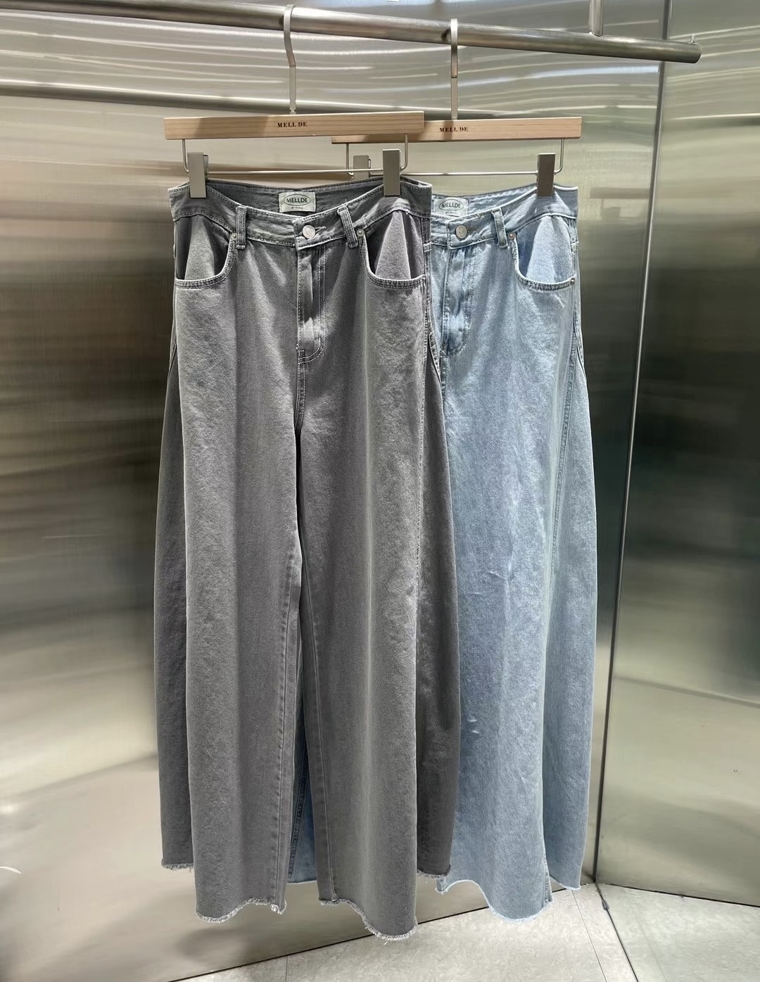 JU251012 喇叭闊腳薄牛仔褲