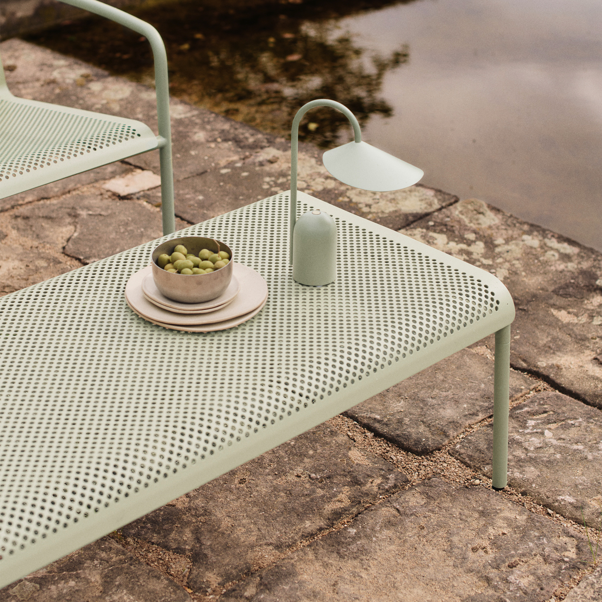 (預購) 朵泊 / 戶外矮桌 - 114 x 57 by Ferm Living