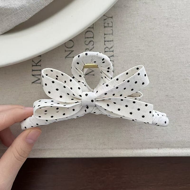 C249圓點蝴蝶結鯊魚夾