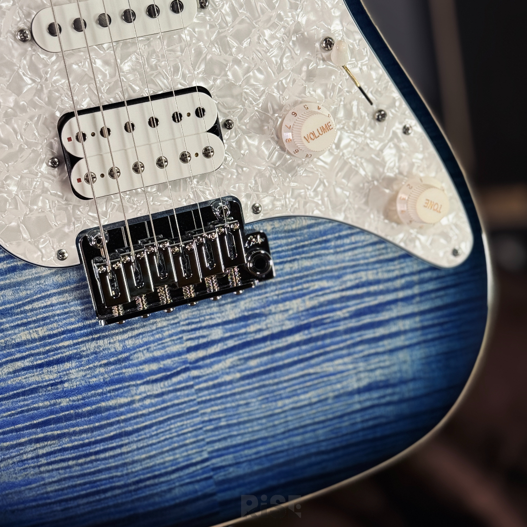又昇樂器.音響】Suhr Standard Plus Faded Trans Whale Blue Burs