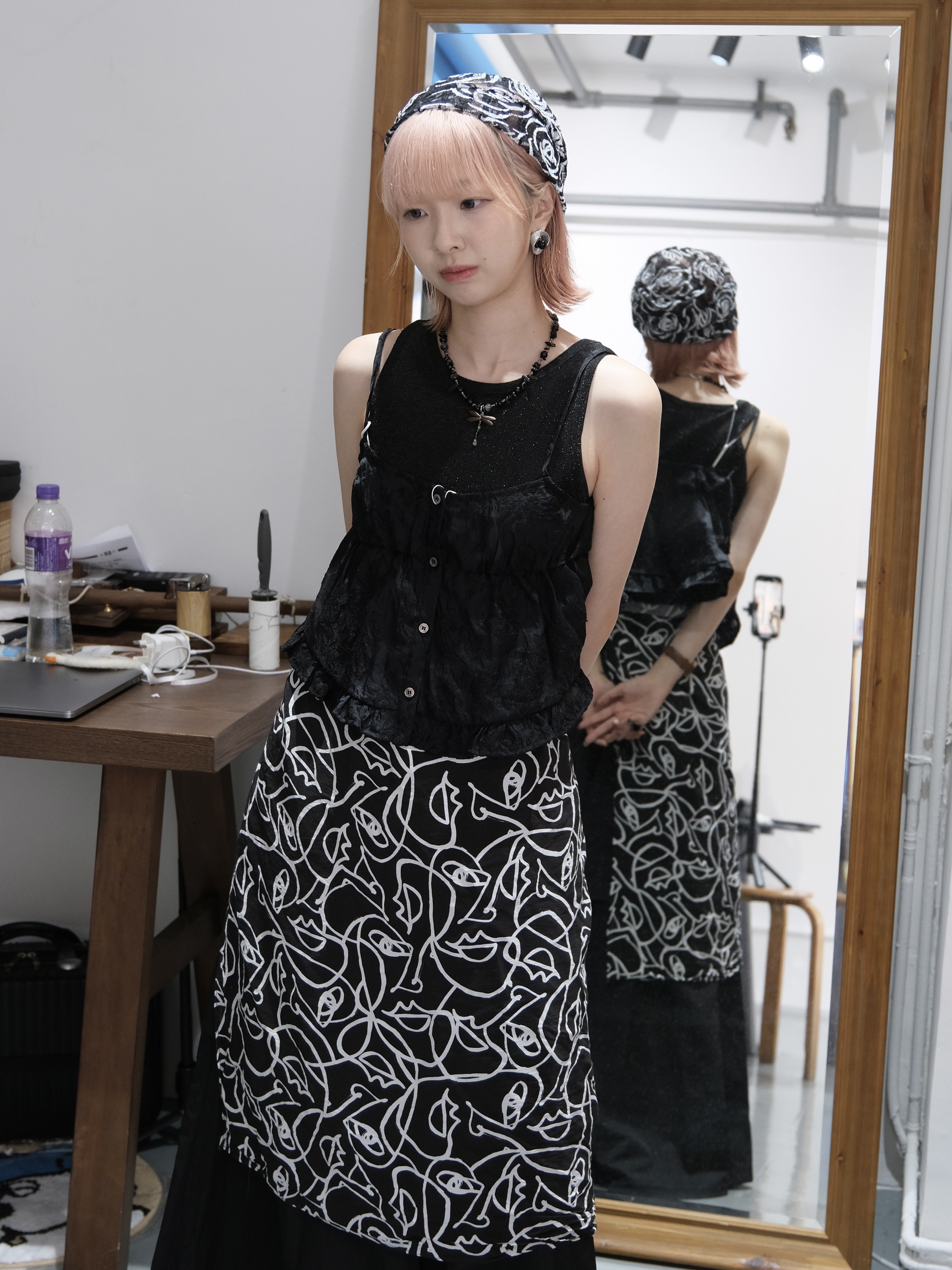 修身刺繡吊帶背心