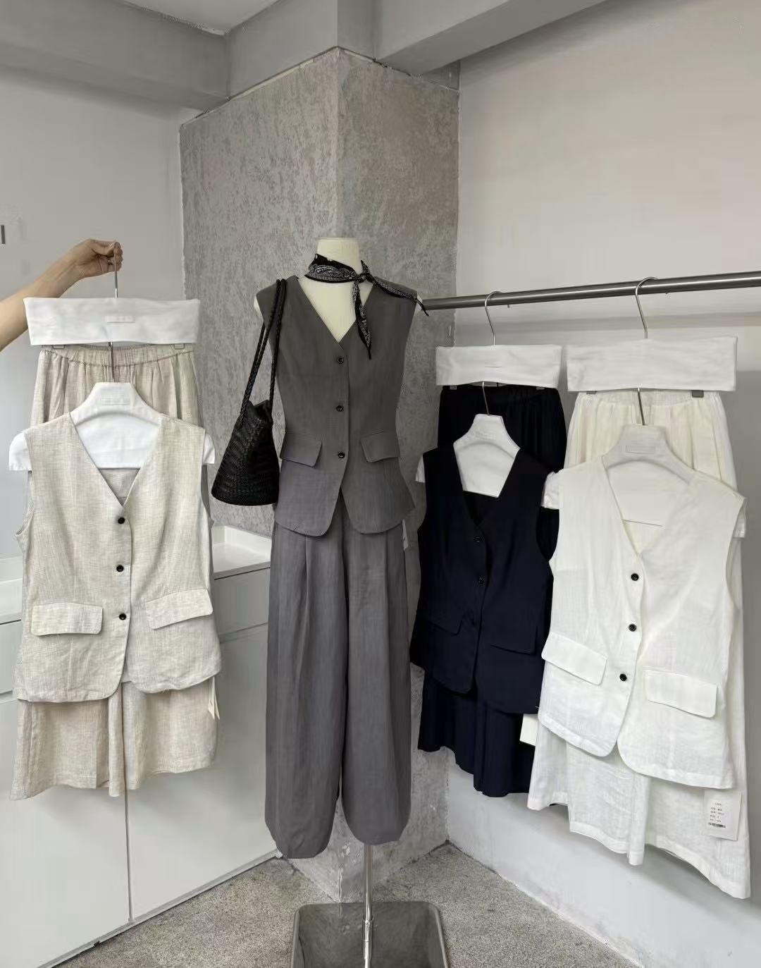 58839 經典麻料老錢馬甲套裝