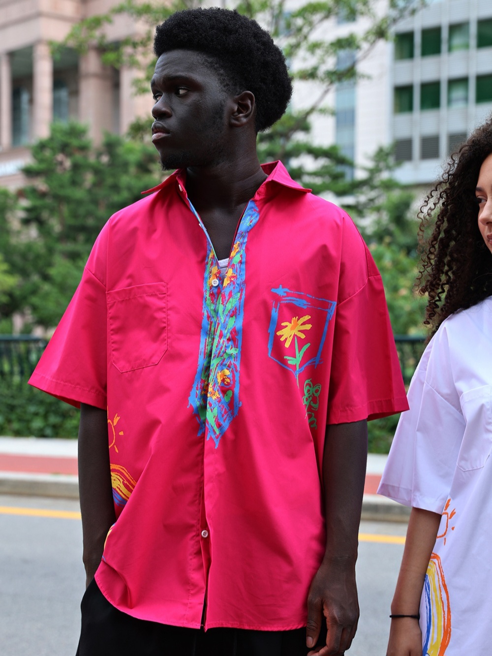 蠟筆領帶短袖襯衫