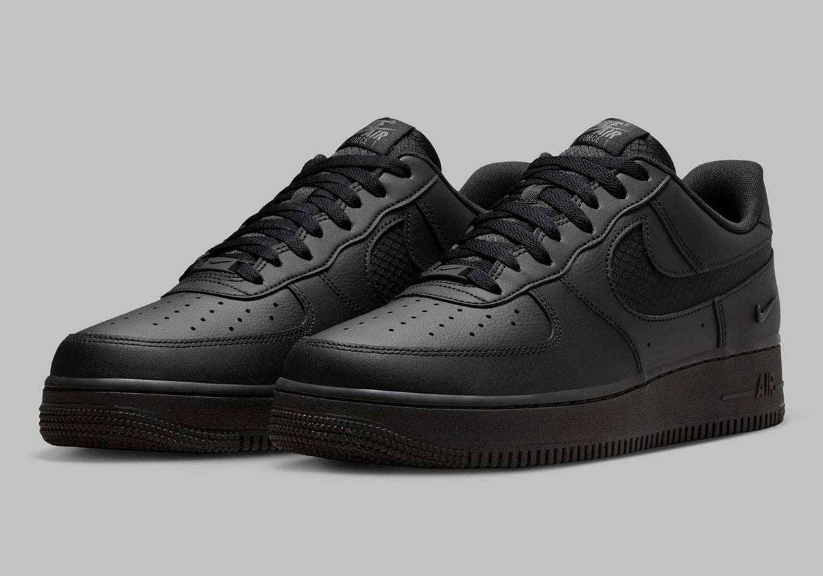 【預訂】NIKE AIR FORCE 1 LOW SE Nylon Swoosh 全黑小剔-MEN