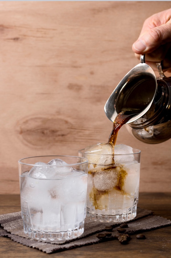 Nitrogen cold brew coffee