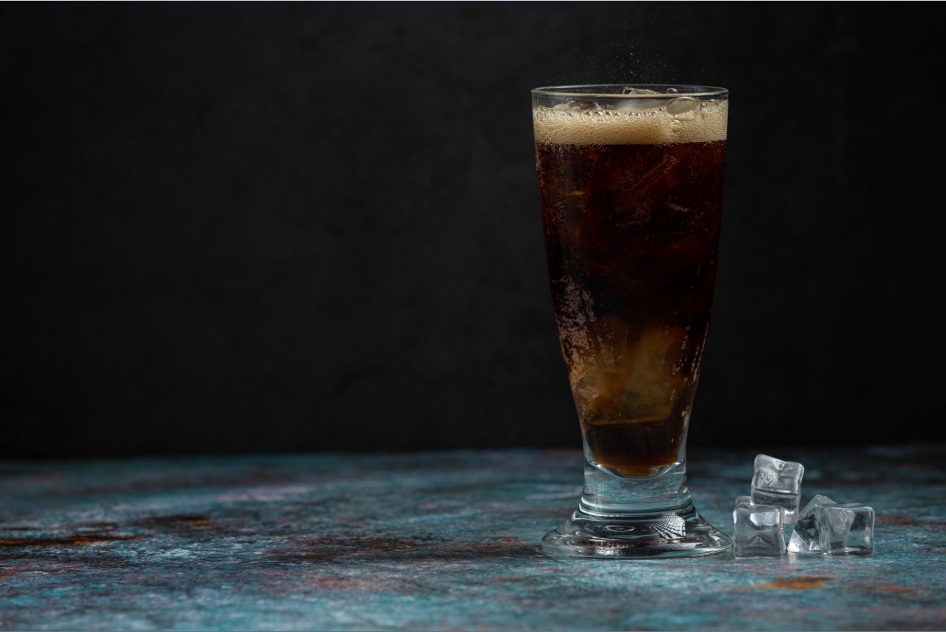 Nitrogen cold brew coffee
