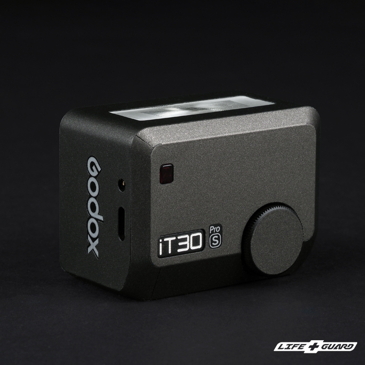 LIFE+GUARD Godox iT30 Pro 貼膜展示圖，LIFE+GUARD 風格設計