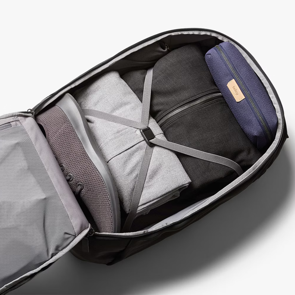 Transit Backpack 28L | 38L 旅行後背包