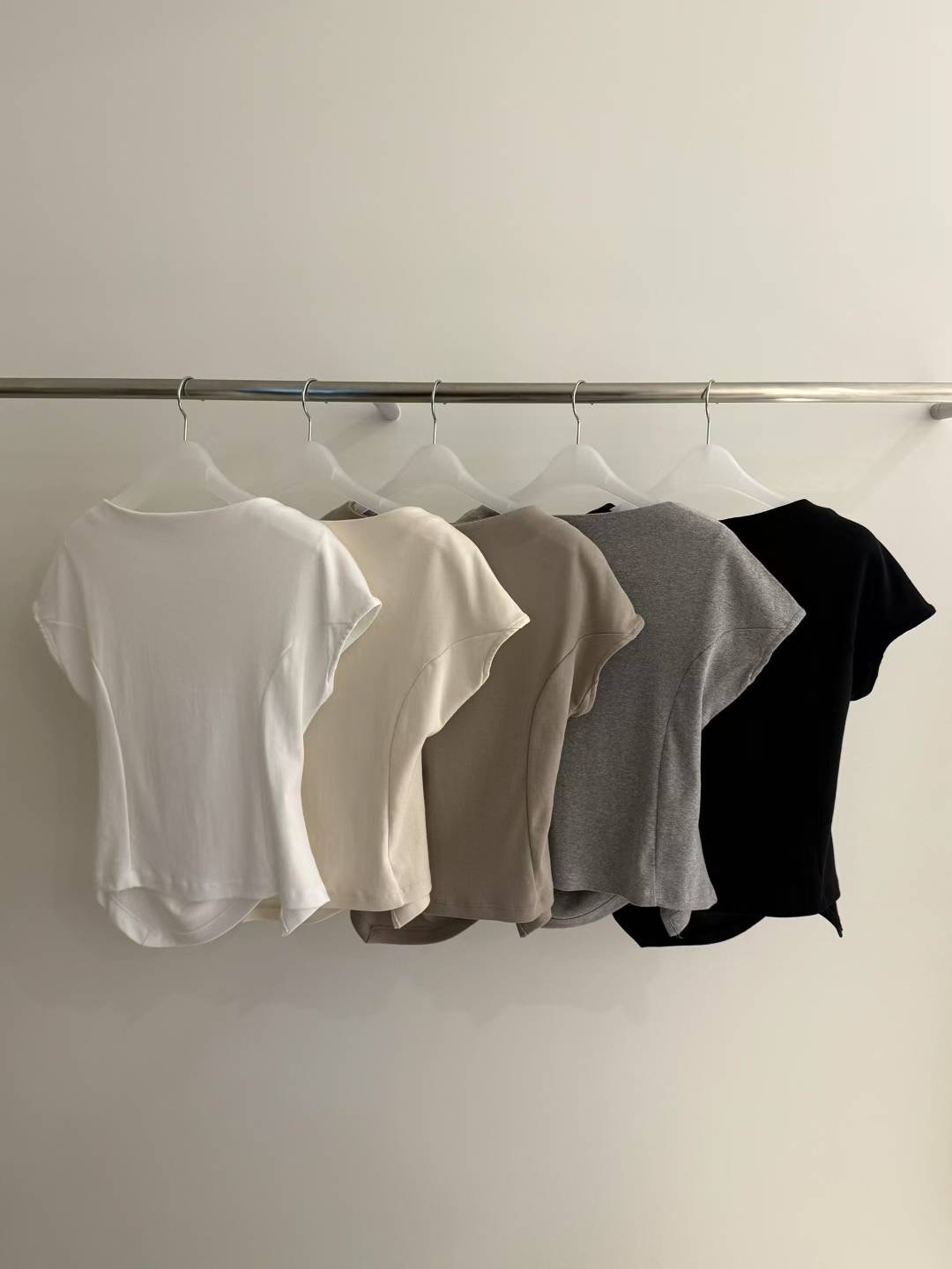 JU2514 極顯腰線之TOP