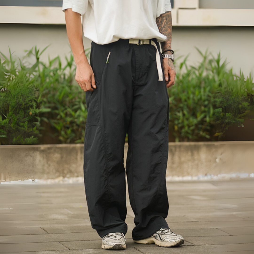 夏日專屬輕量化耐磨彎刀休閒褲