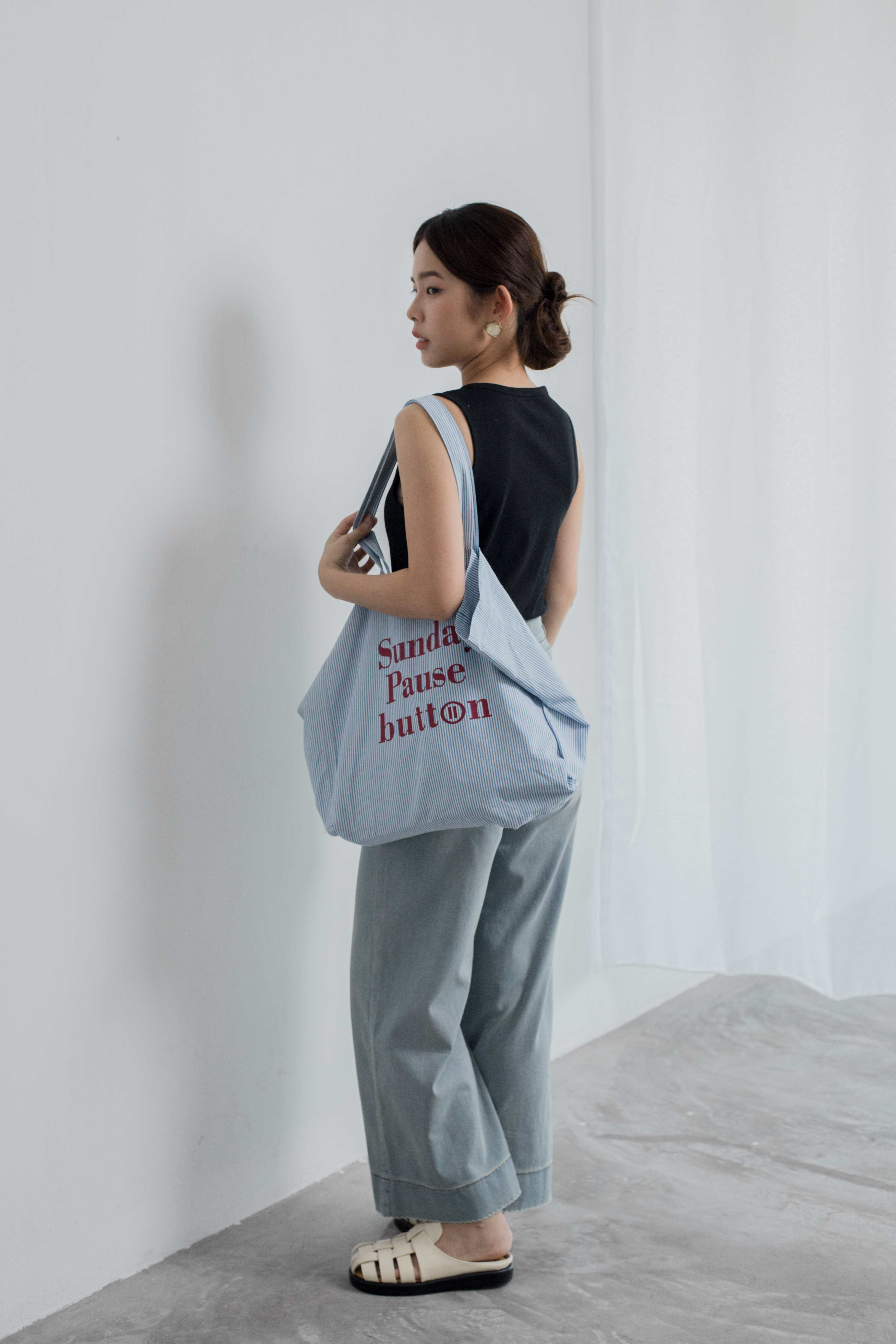 Sunday Striped Tote Bag Blue- D80BLU