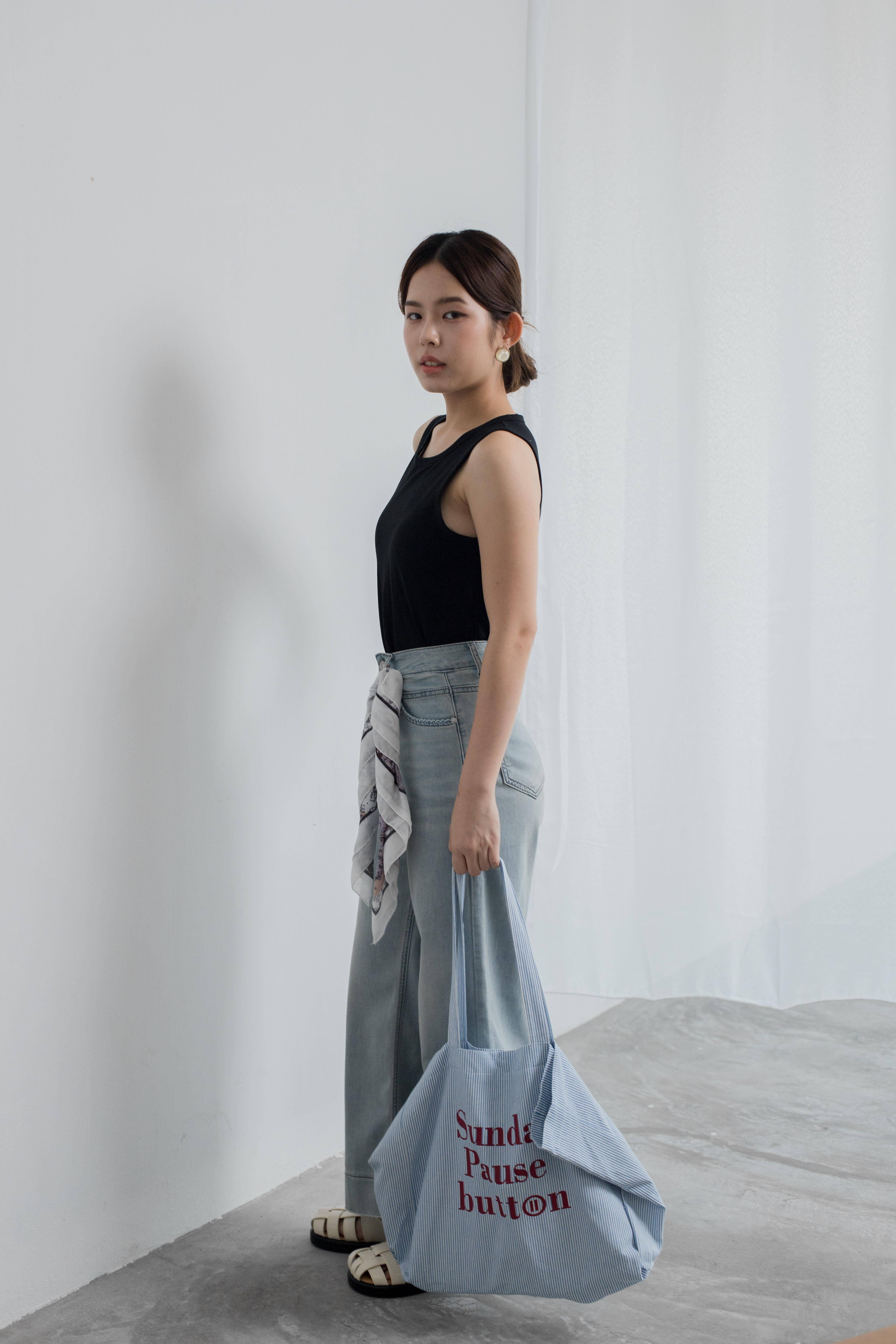 Sunday Striped Tote Bag Blue- D80BLU