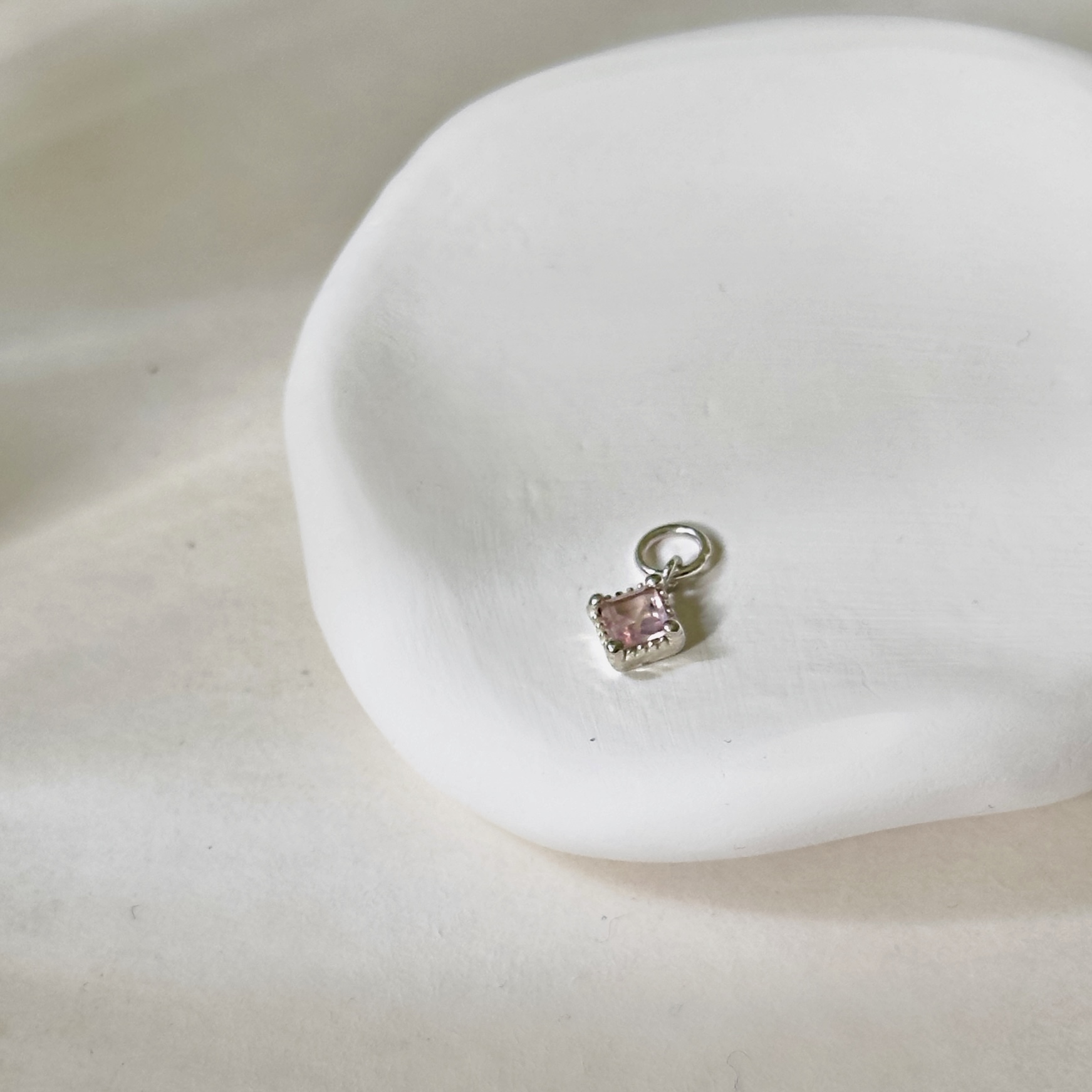 蛋糕菱形粉晶耳墜