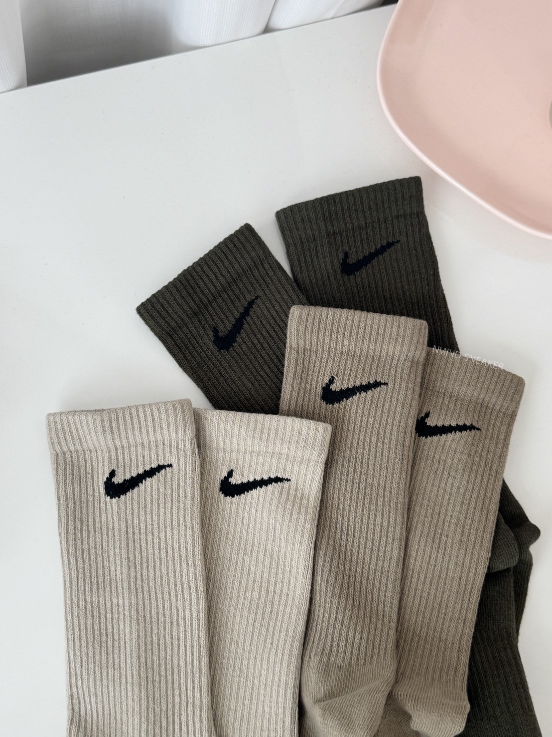 Nike 森系大地 中筒襪